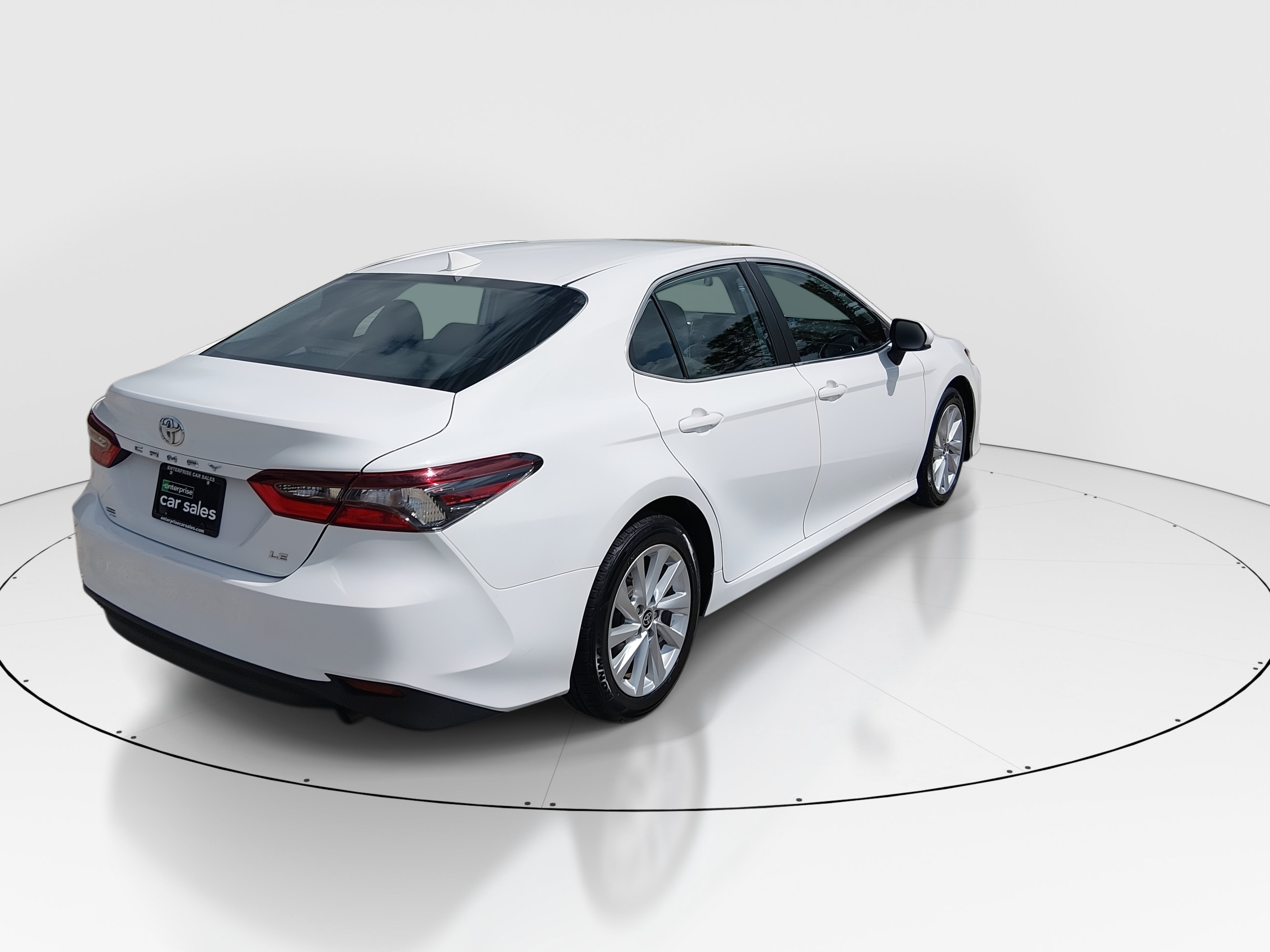 2024 Toyota Camry LE - Photo 7