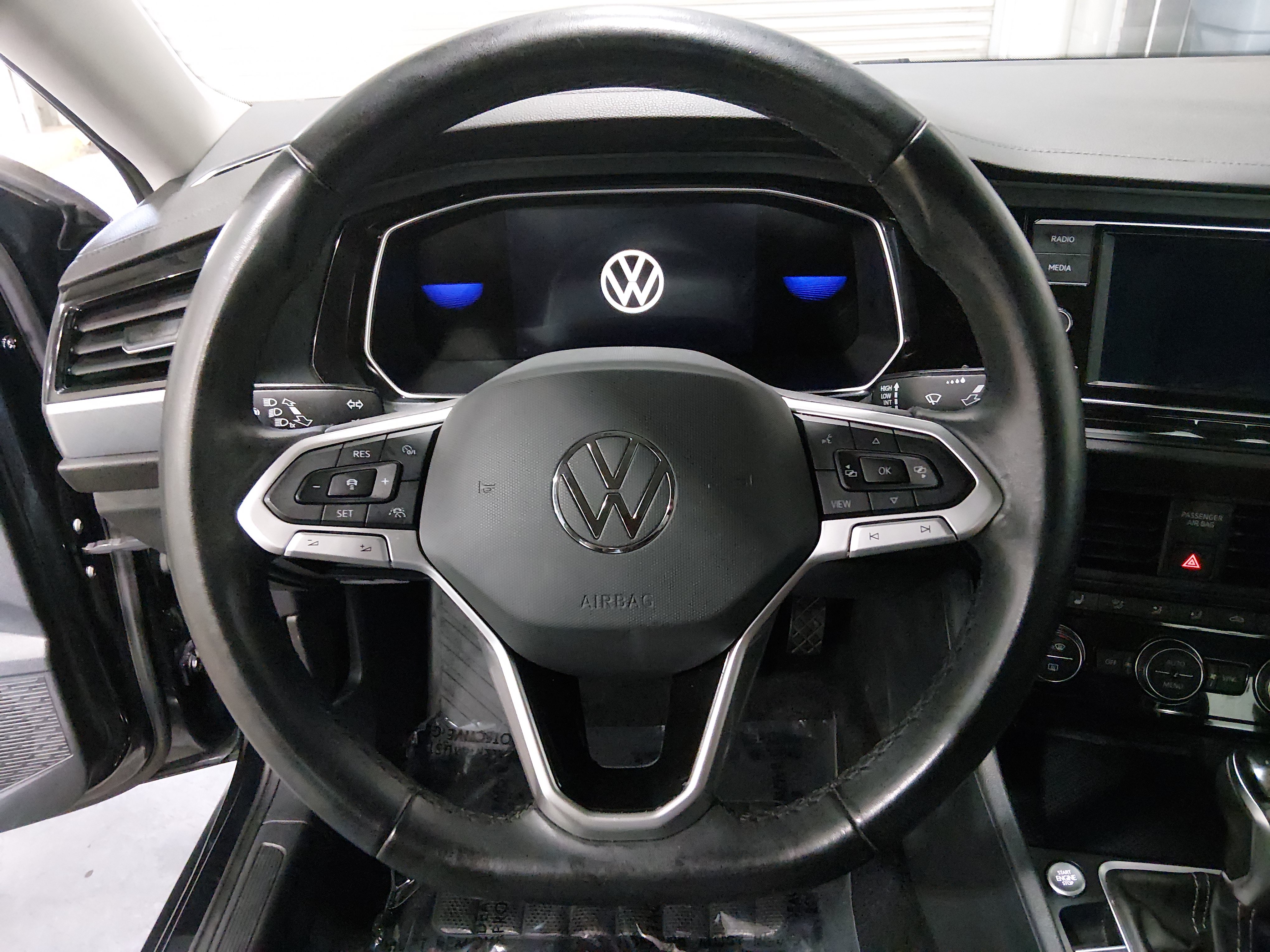 2024 Volkswagen Jetta SE - Photo 12