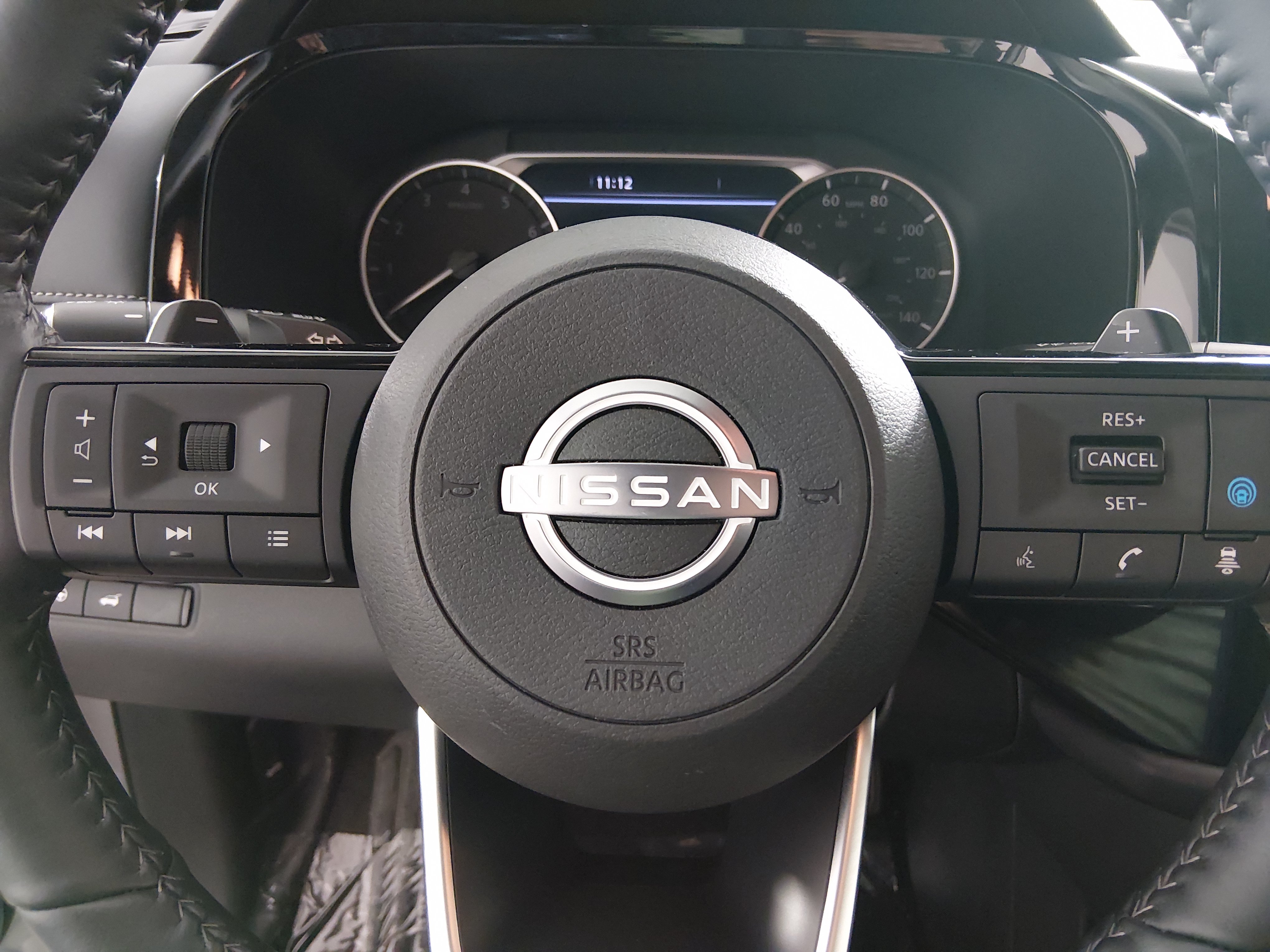 2025 Nissan Pathfinder SL - Photo 12