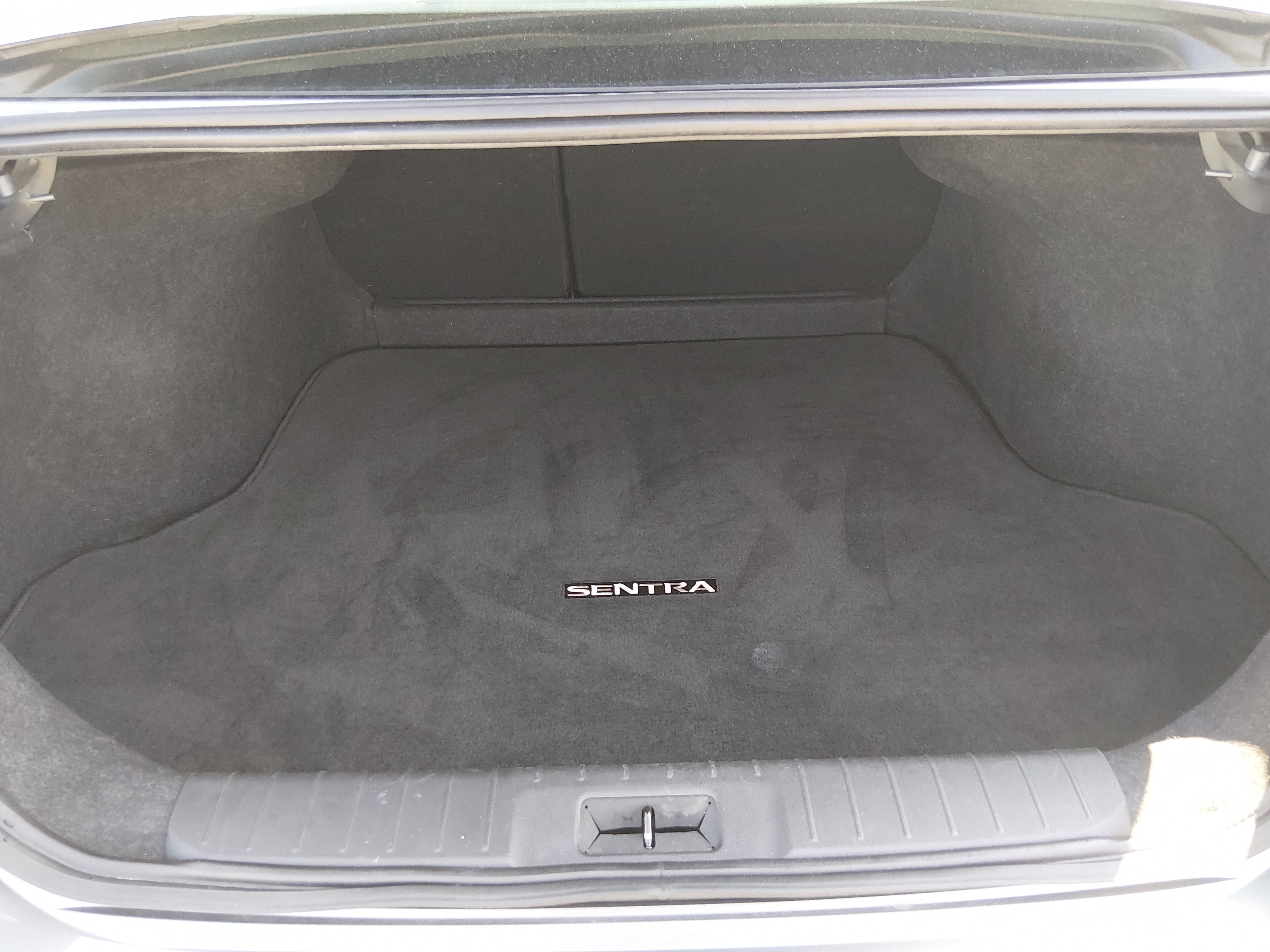 2024 Nissan Sentra SV - Photo 11
