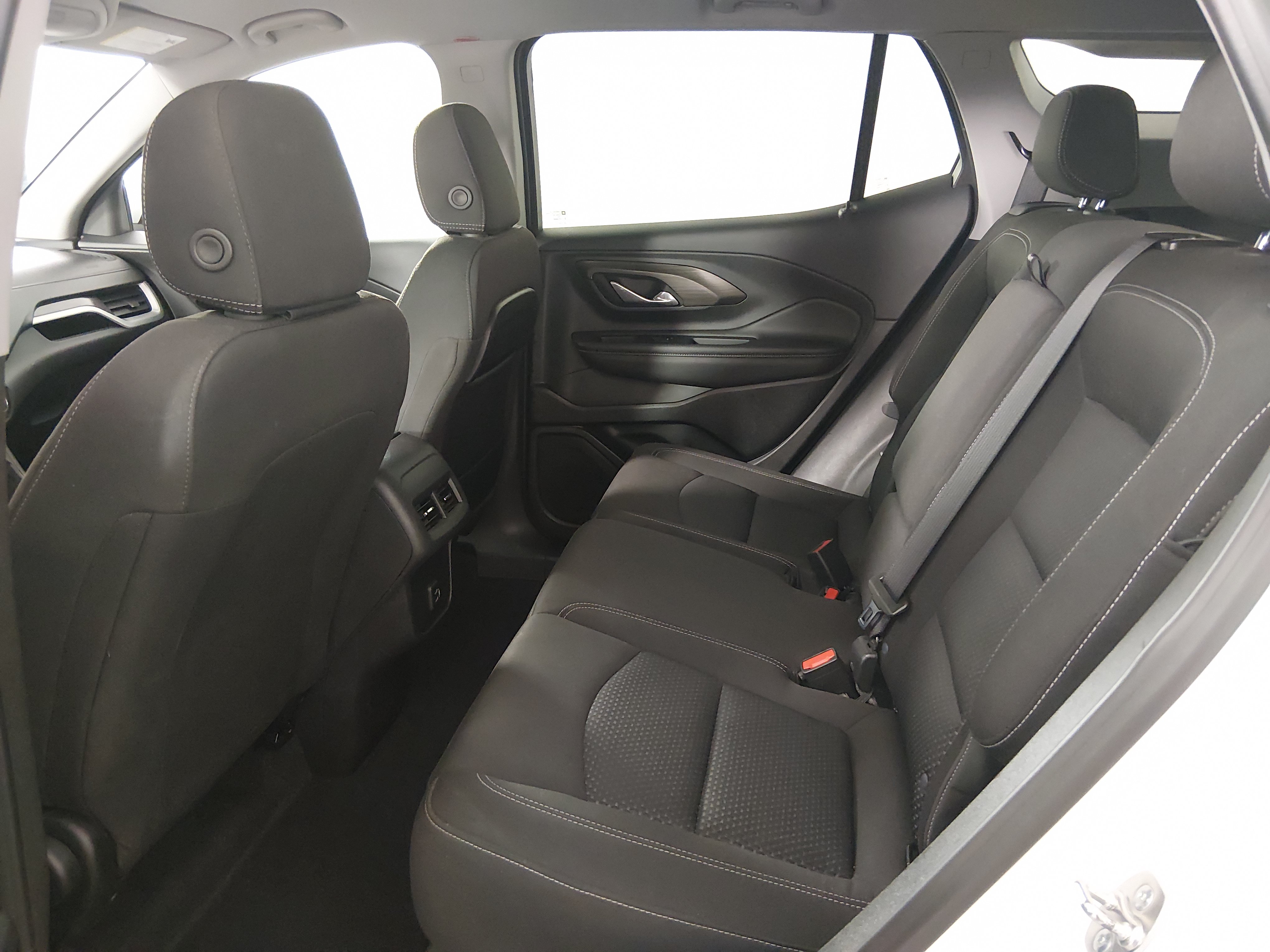 2024 GMC Terrain SLE - Photo 20