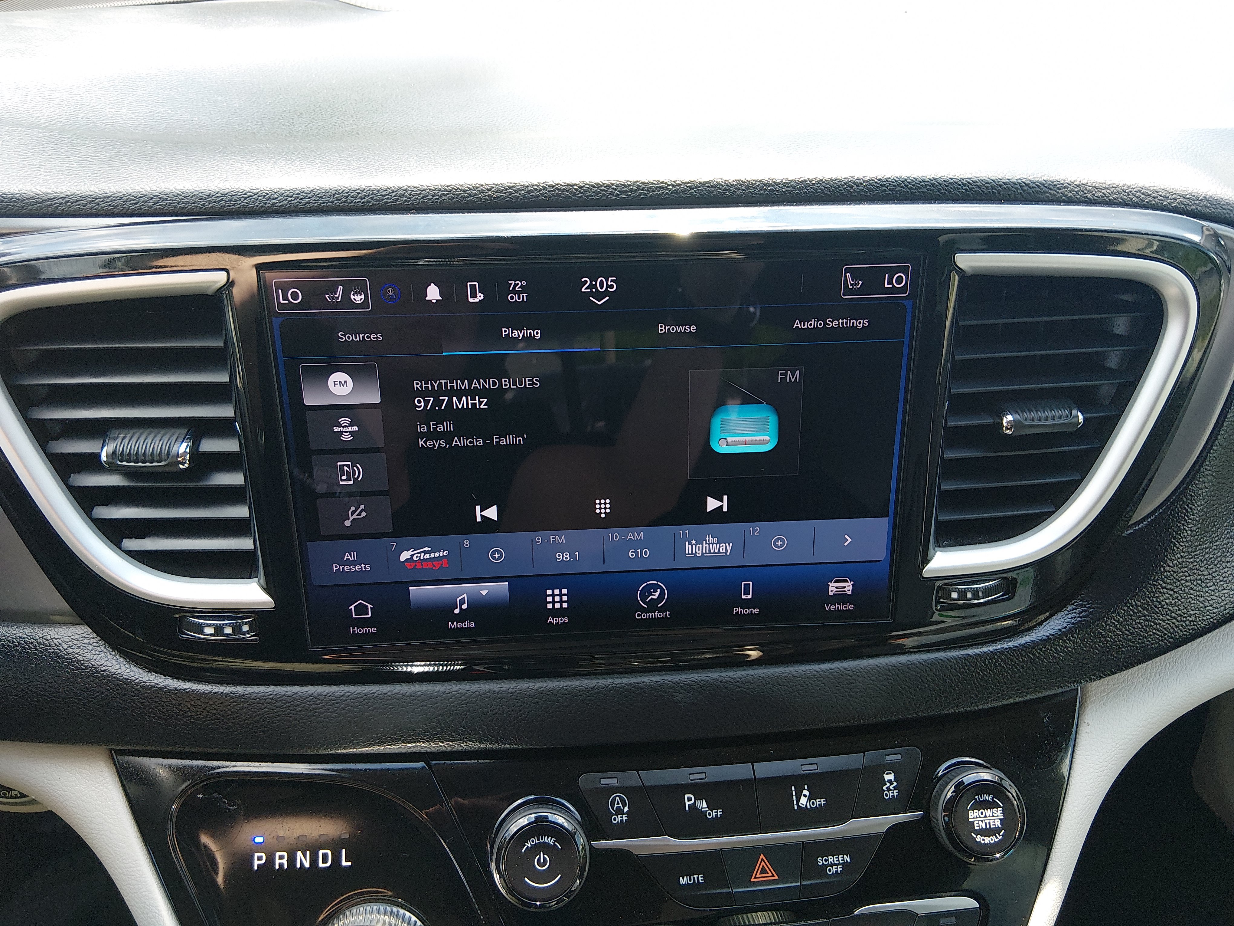 2023 Chrysler Pacifica Touring L - Photo 20