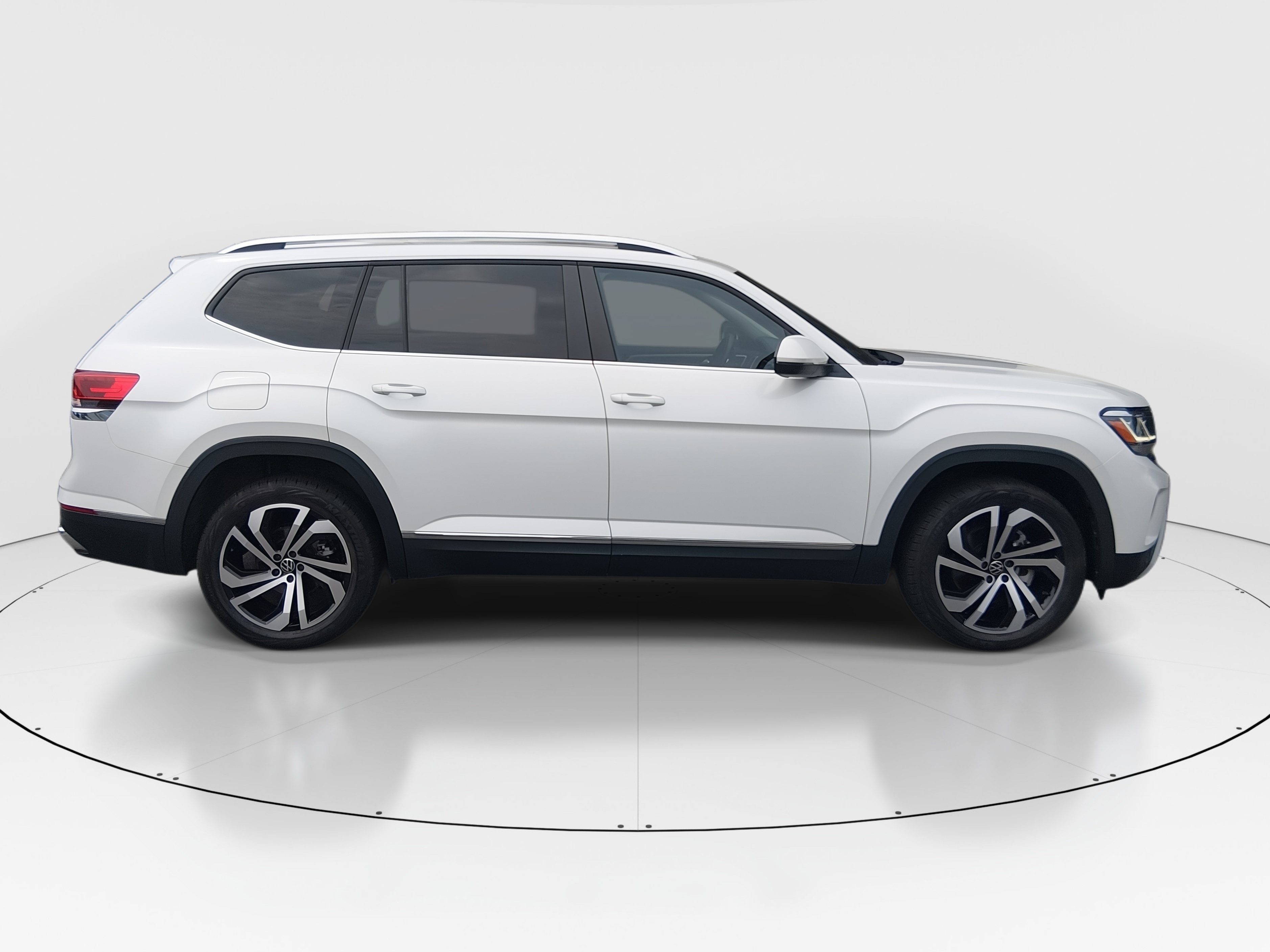 2023 Volkswagen Atlas SEL - Photo 8