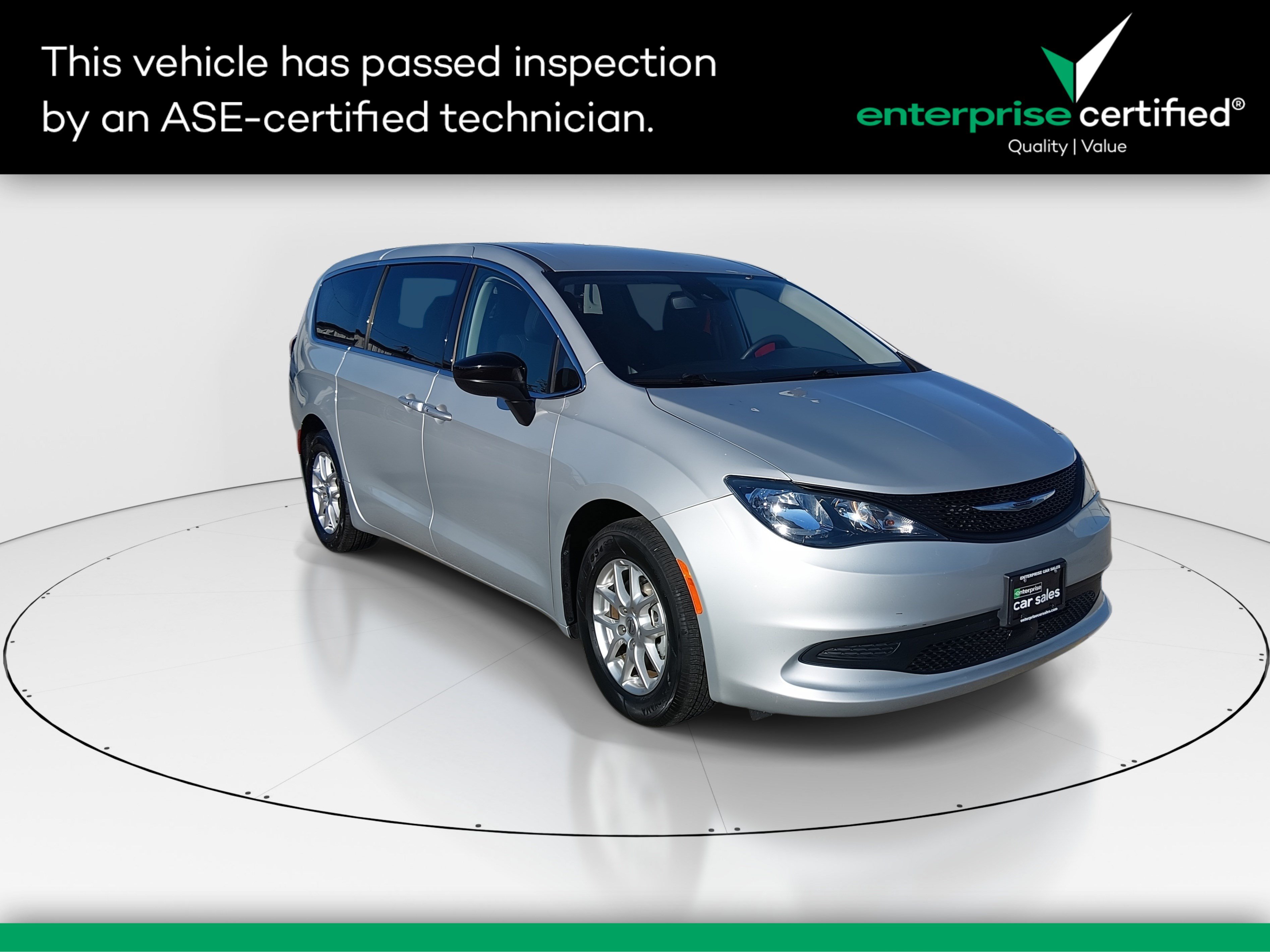 2024 Chrysler Voyager LX