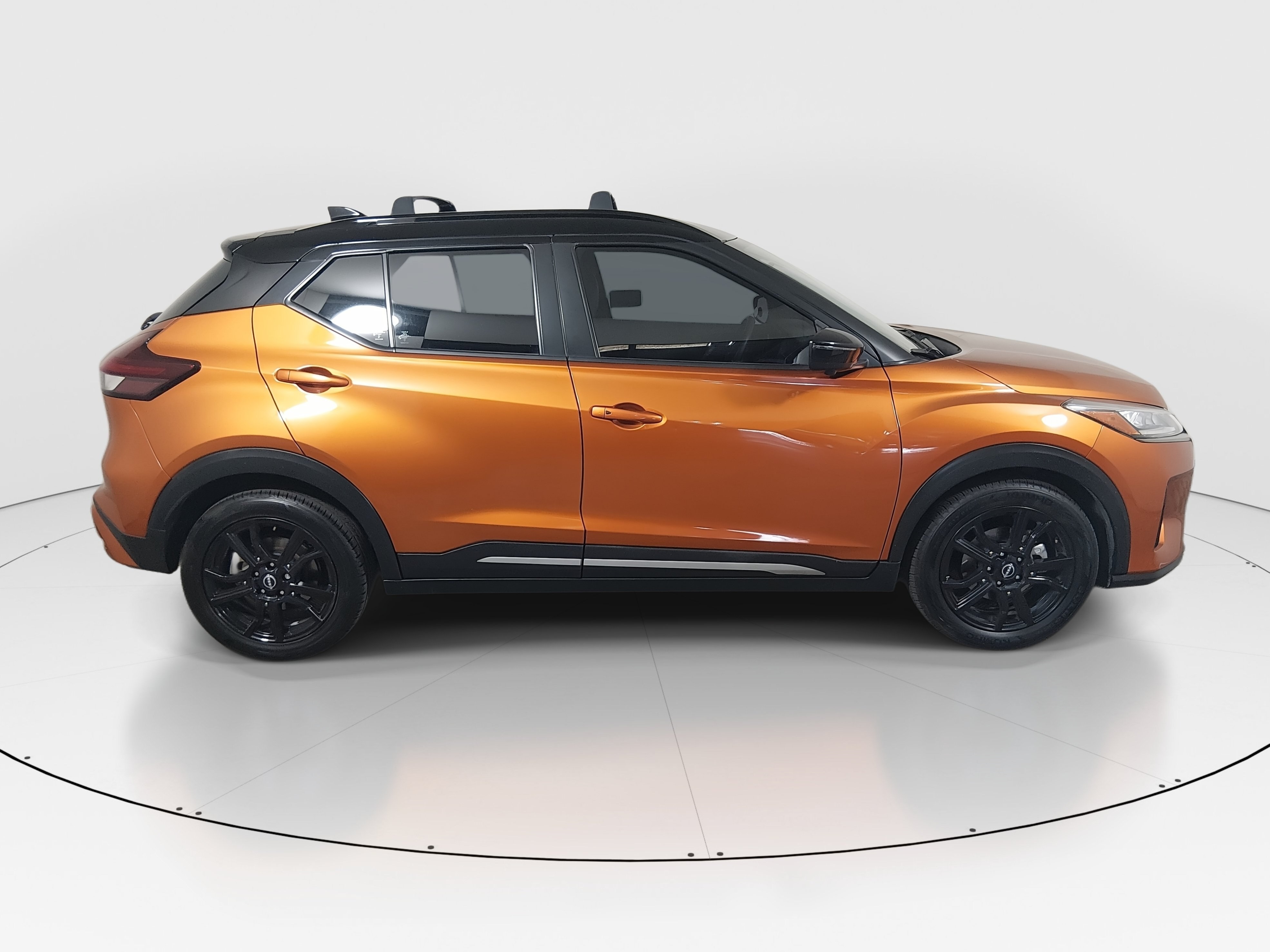 2023 Nissan Kicks SR - Photo 8