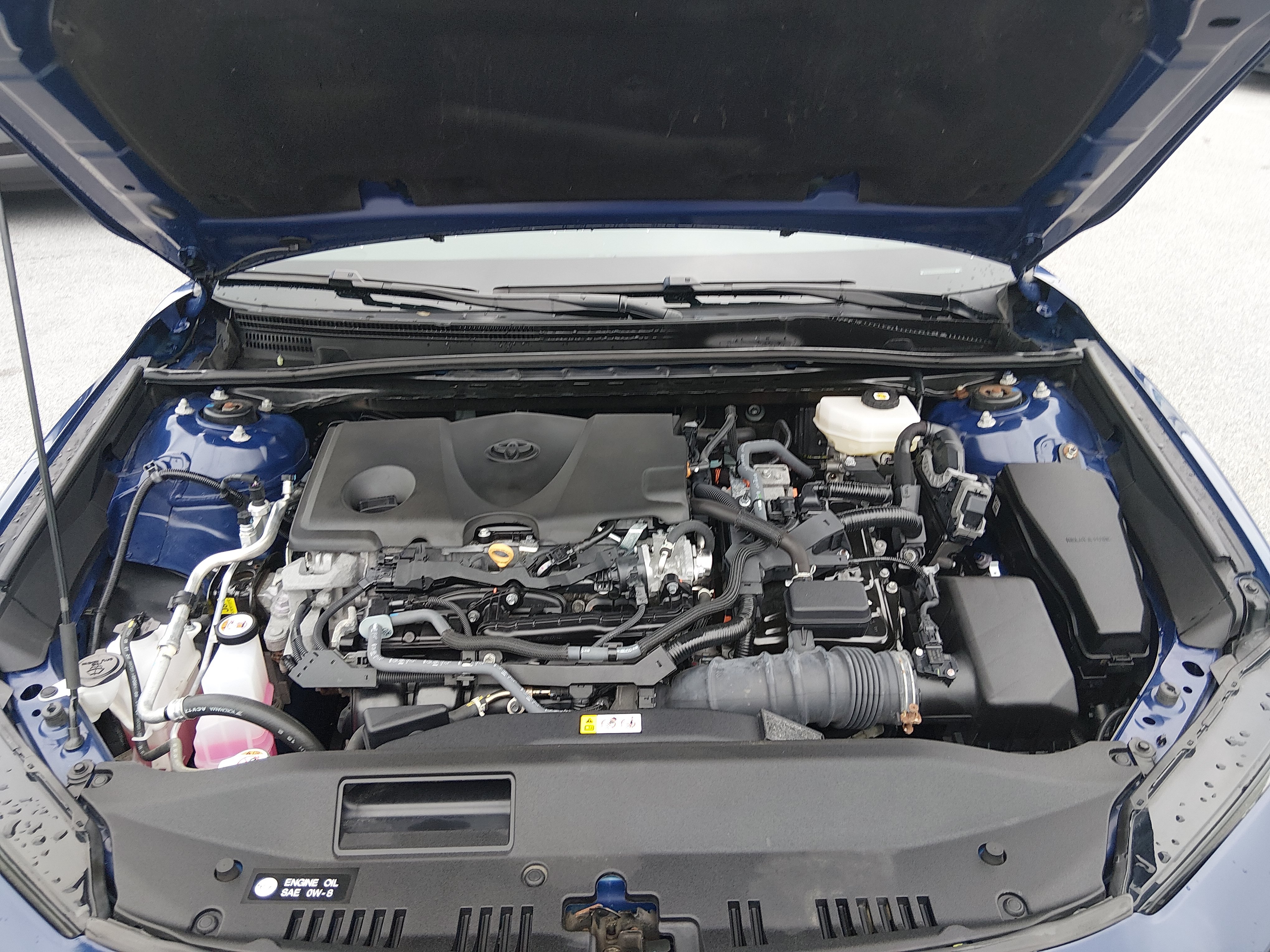 2025 Toyota Camry SE - Photo 9