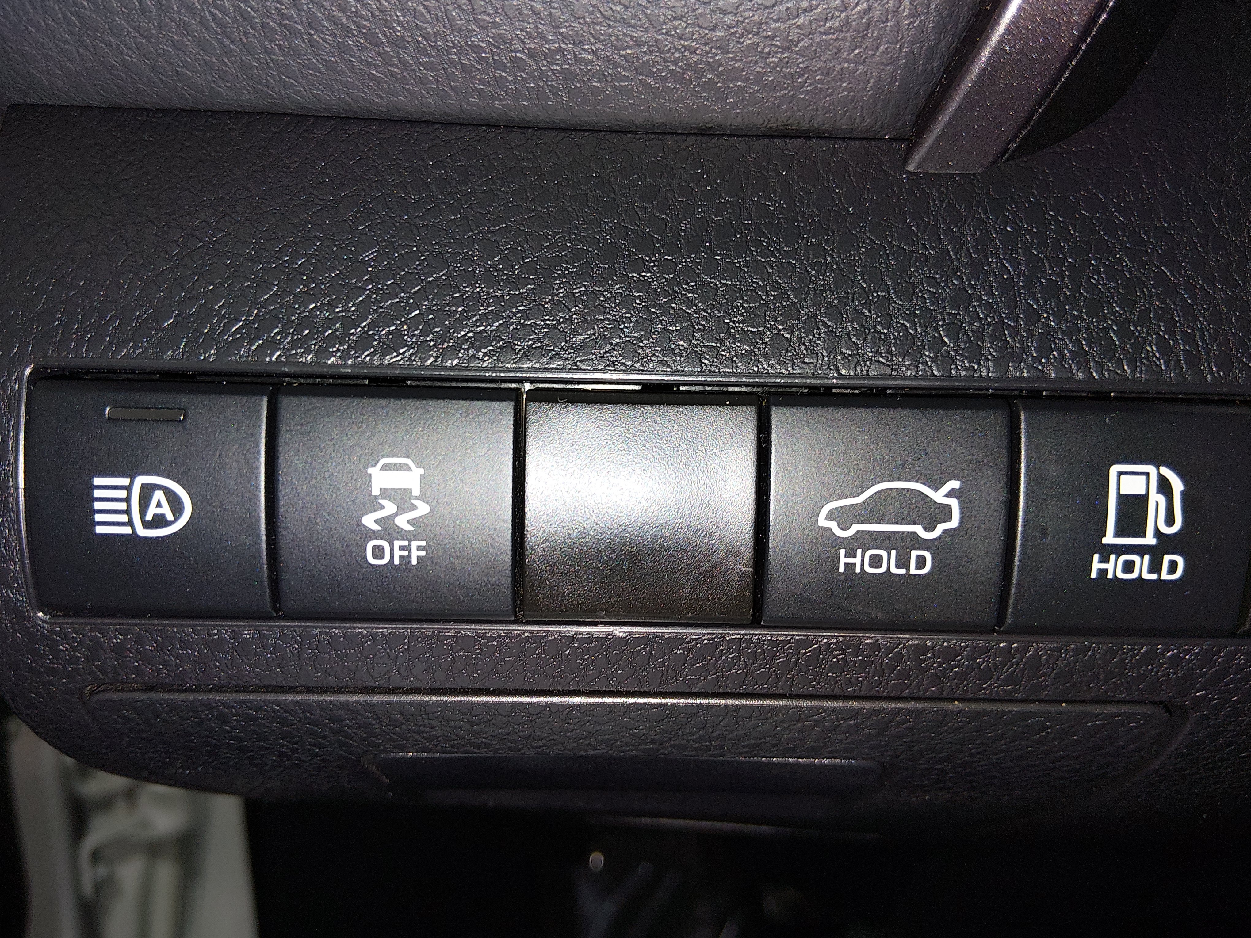 2023 Toyota Camry LE - Photo 18