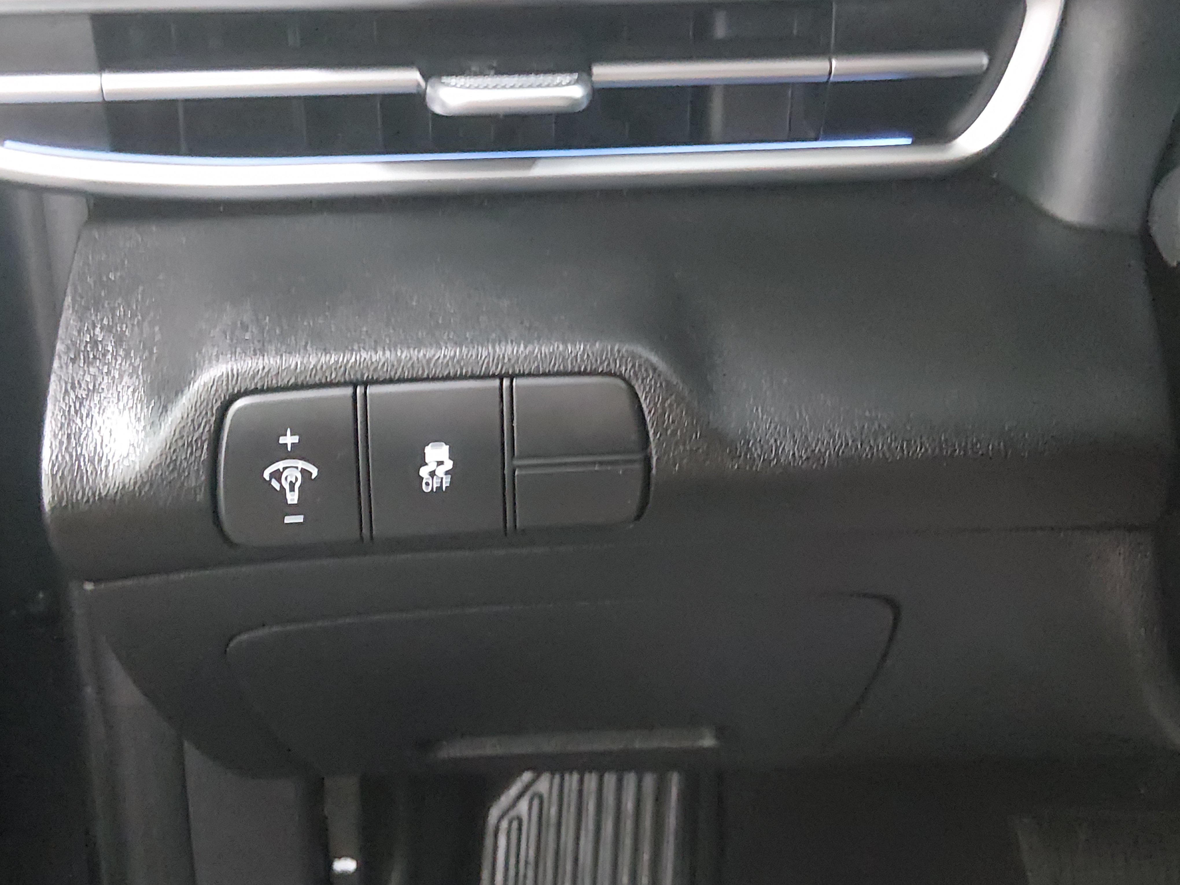 2025 Hyundai Elantra 13