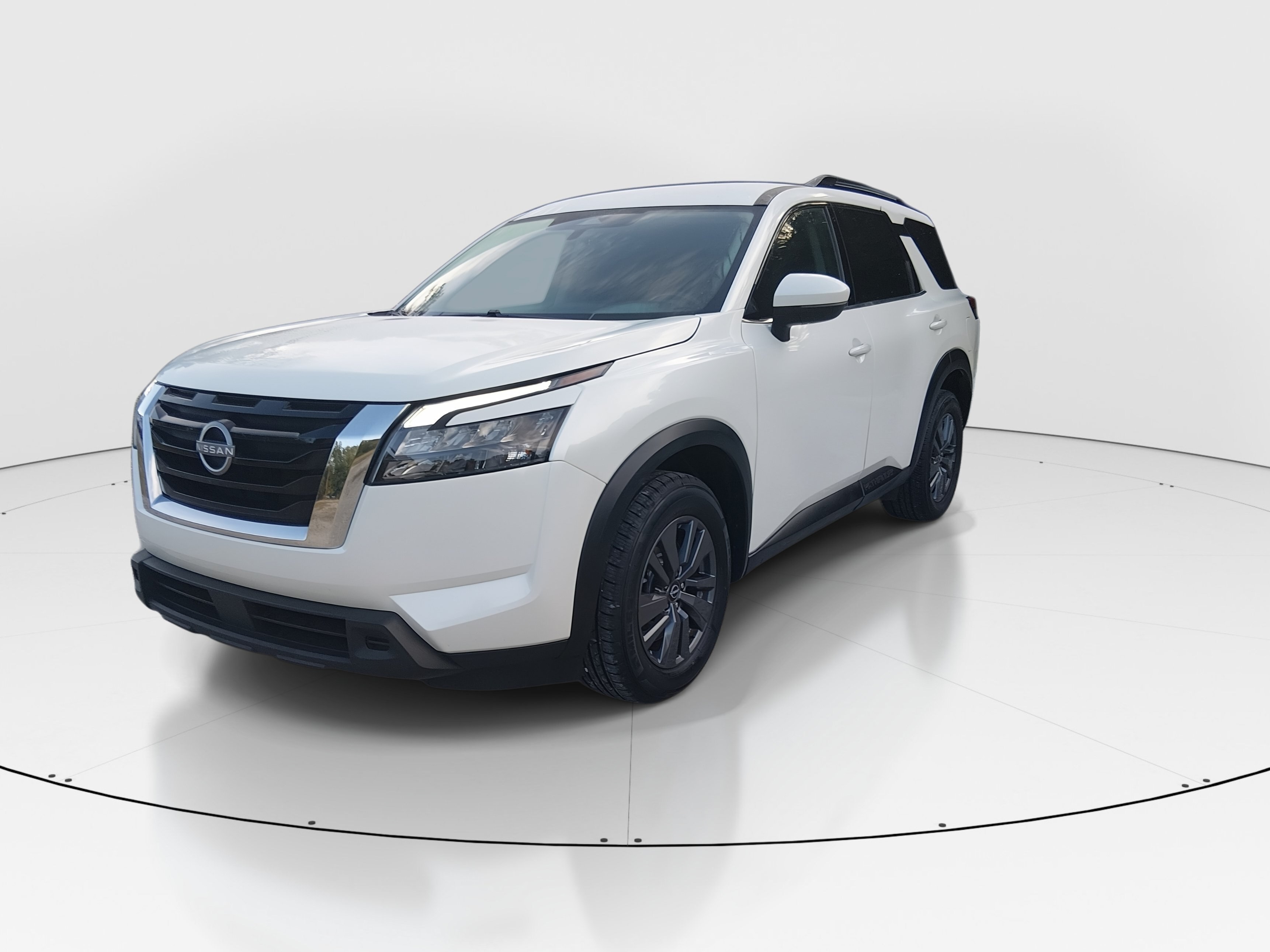 2024 Nissan Pathfinder SV - Photo 3