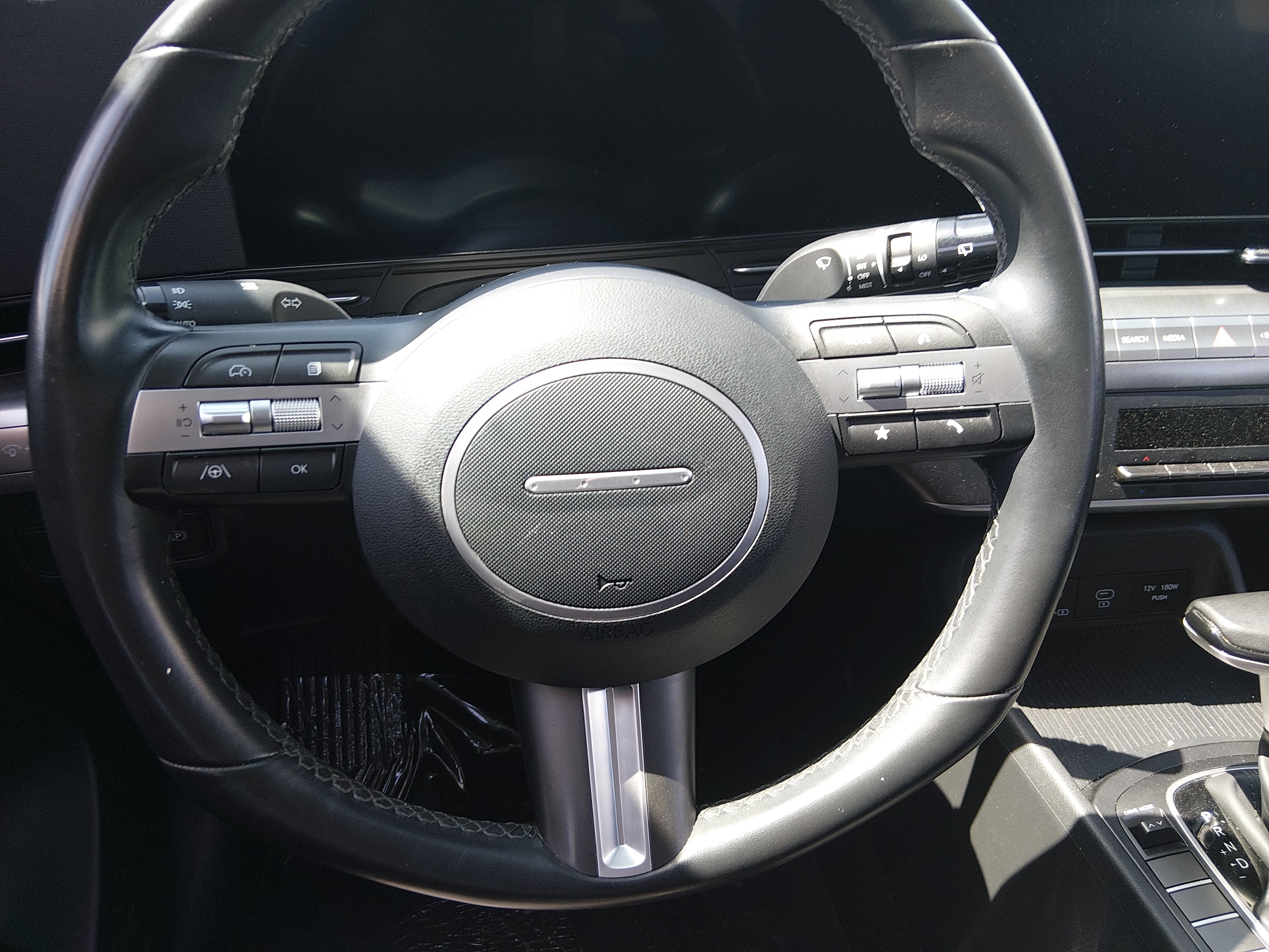 2024 Hyundai Kona SEL - Photo 12