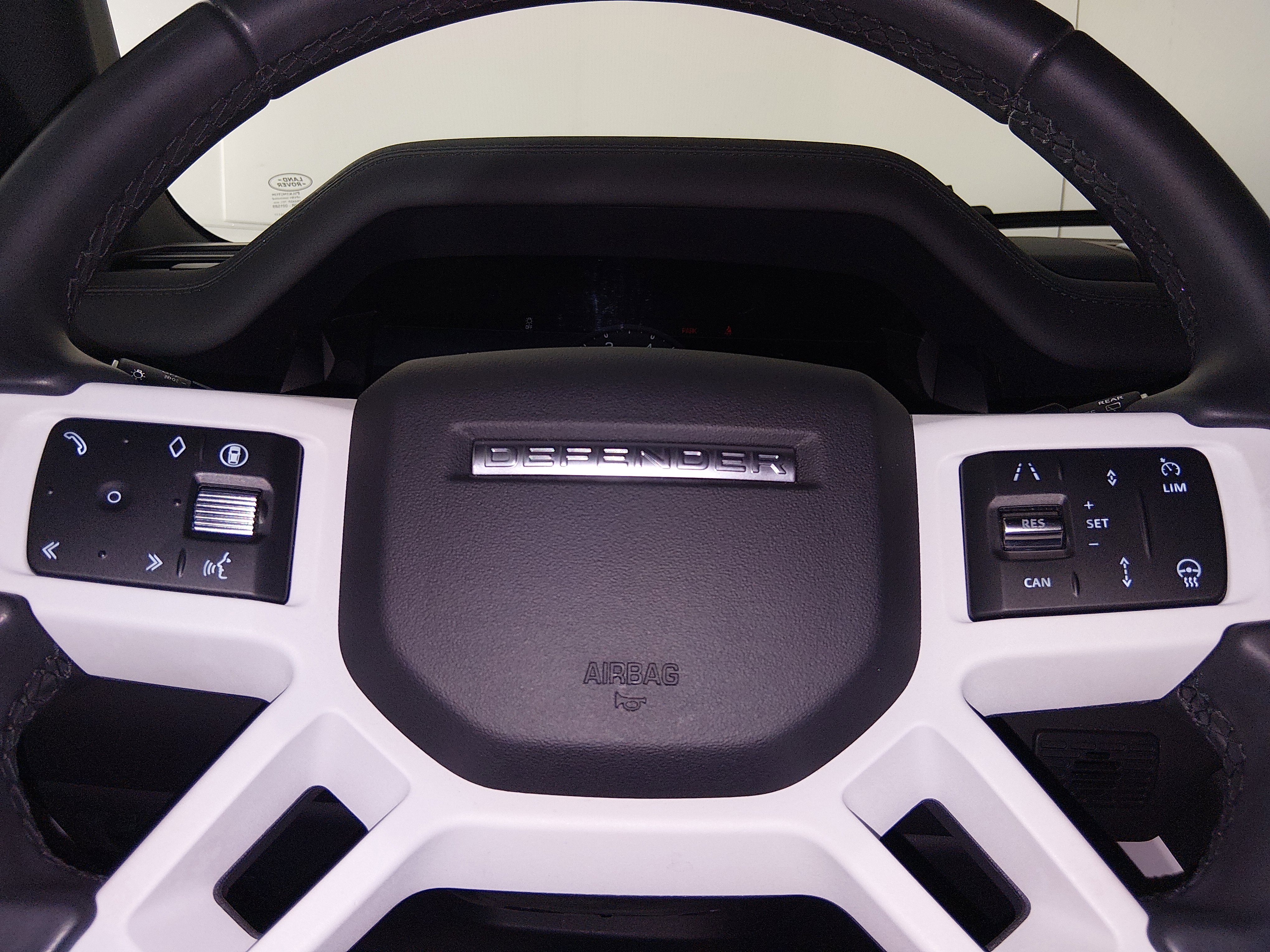 2025 Land Rover Defender S - Photo 12