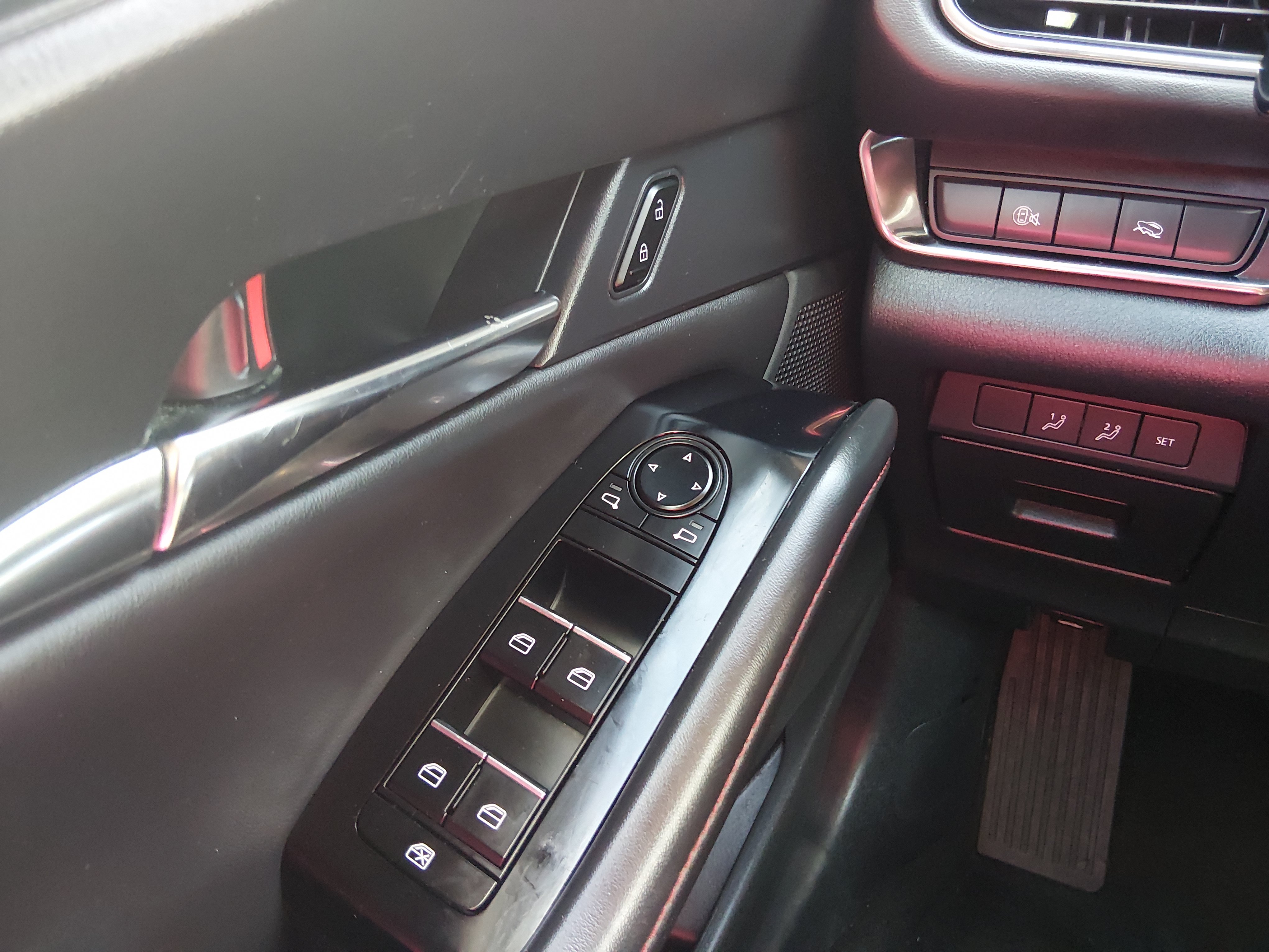 2025 Mazda CX-30 Preferred - Photo 13