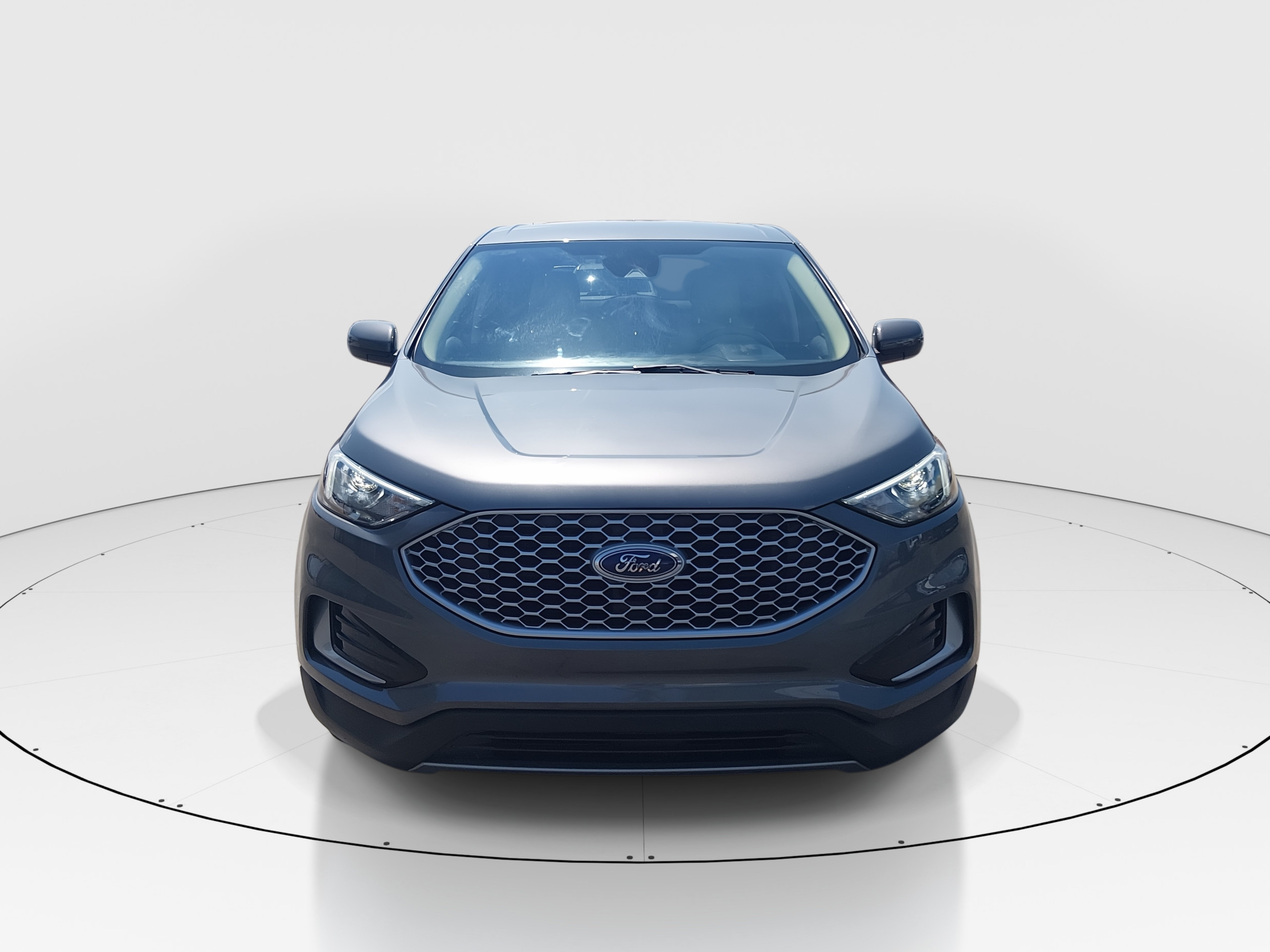 2024 Ford Edge 2