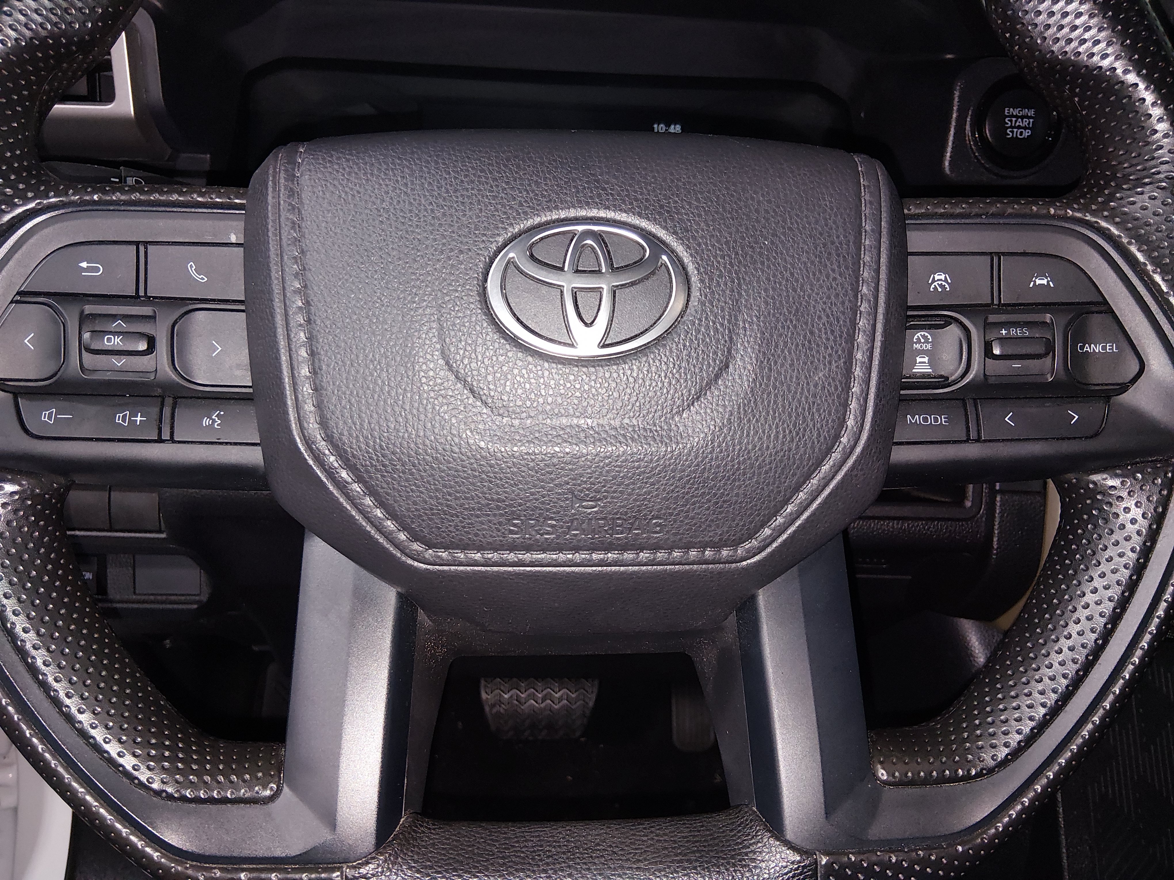 2025 Toyota Tacoma SR - Photo 12