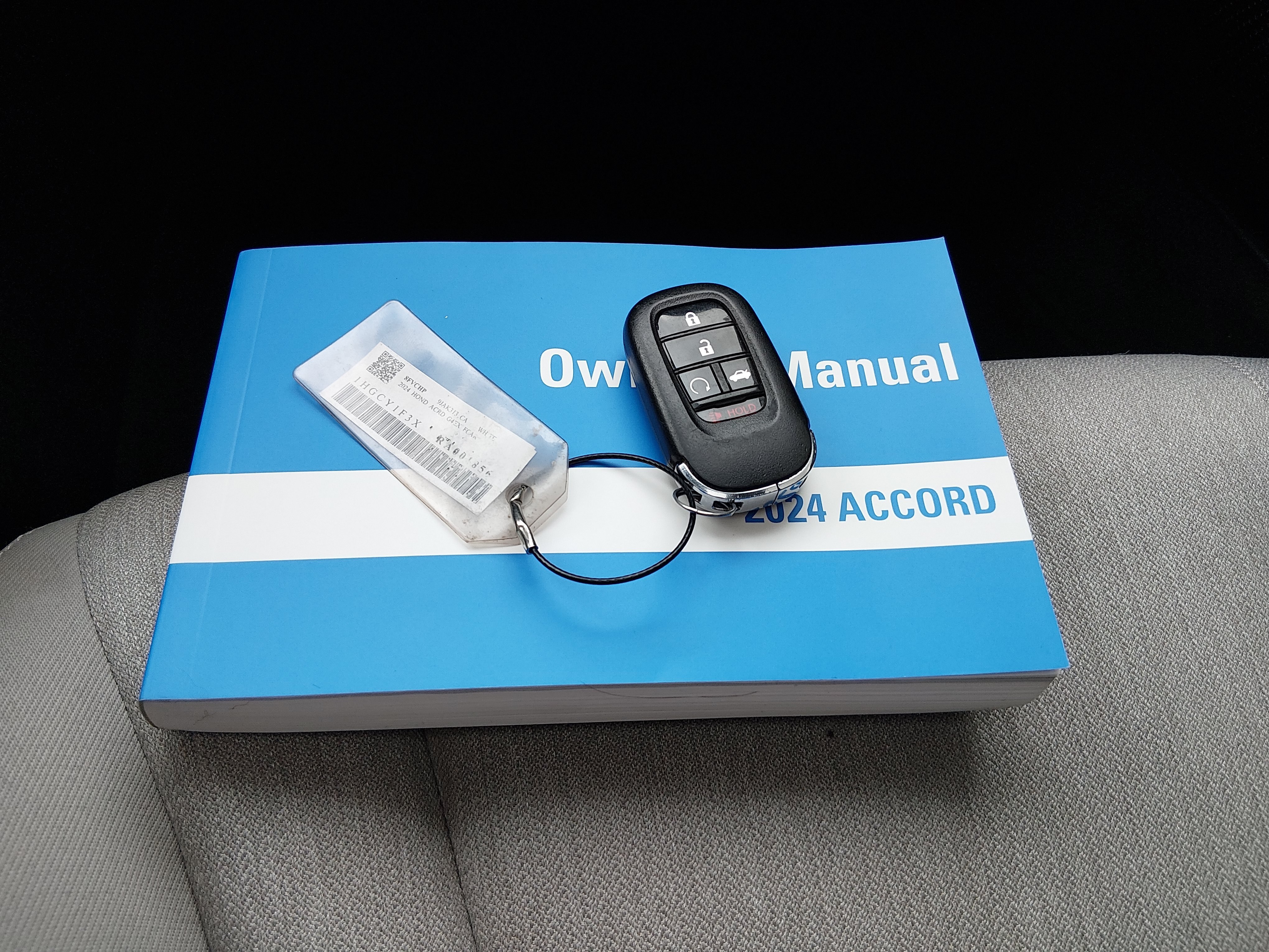 2024 Honda Accord EX - Photo 15
