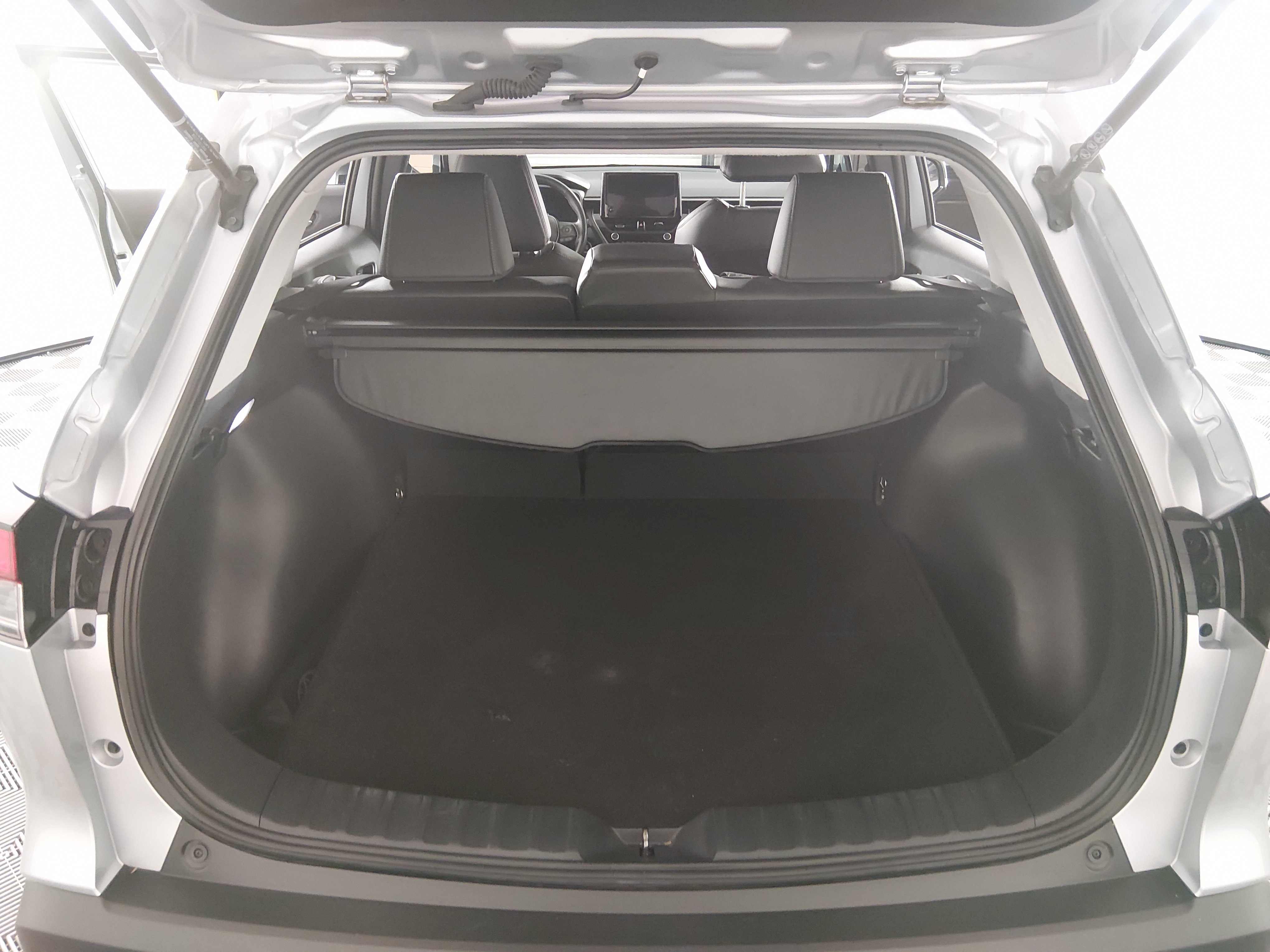2023 Toyota Corolla Cross XLE - Photo 11