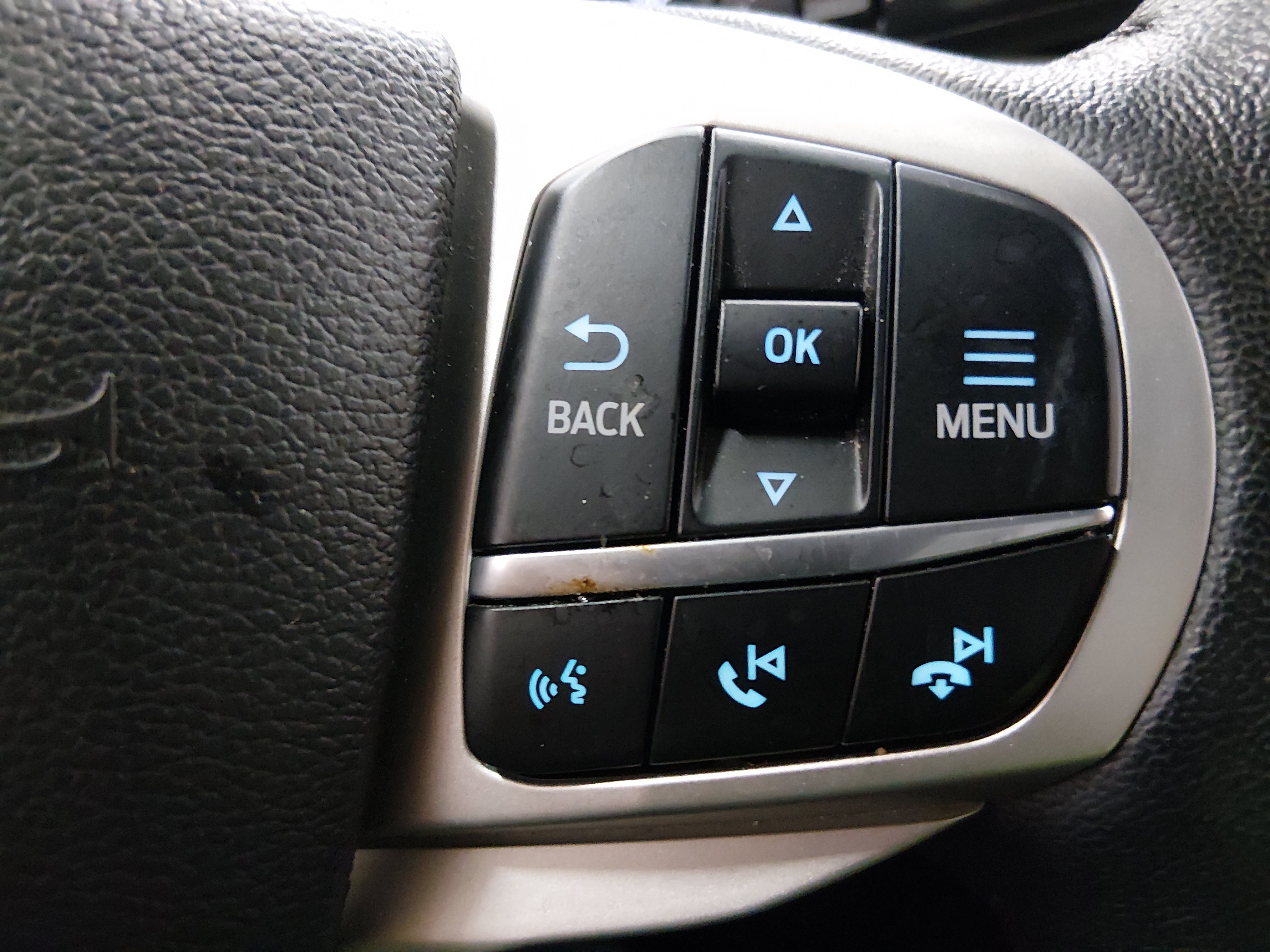 2023 Ford Explorer XLT - Photo 19