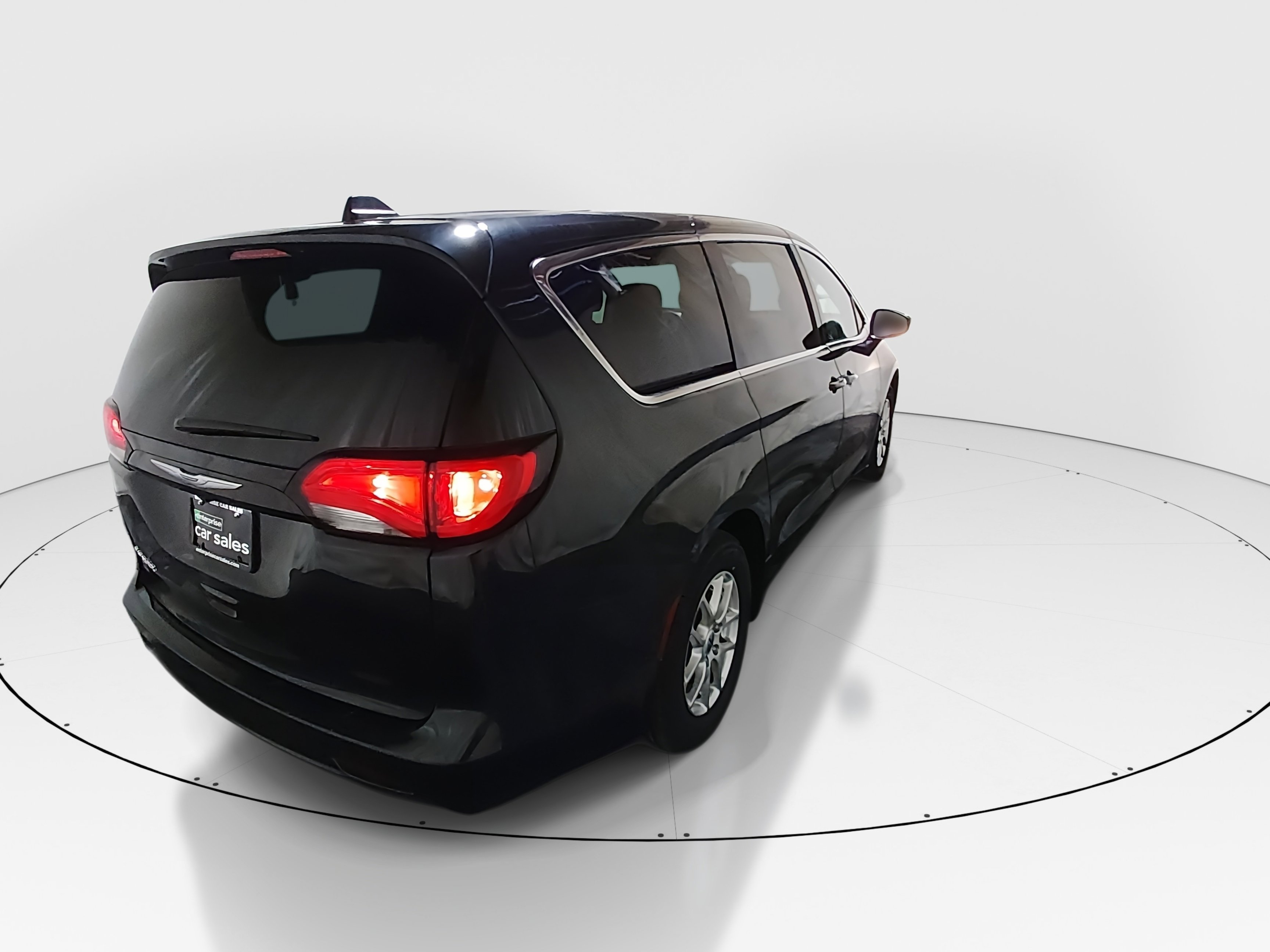 2023 Chrysler Voyager LX - Photo 7