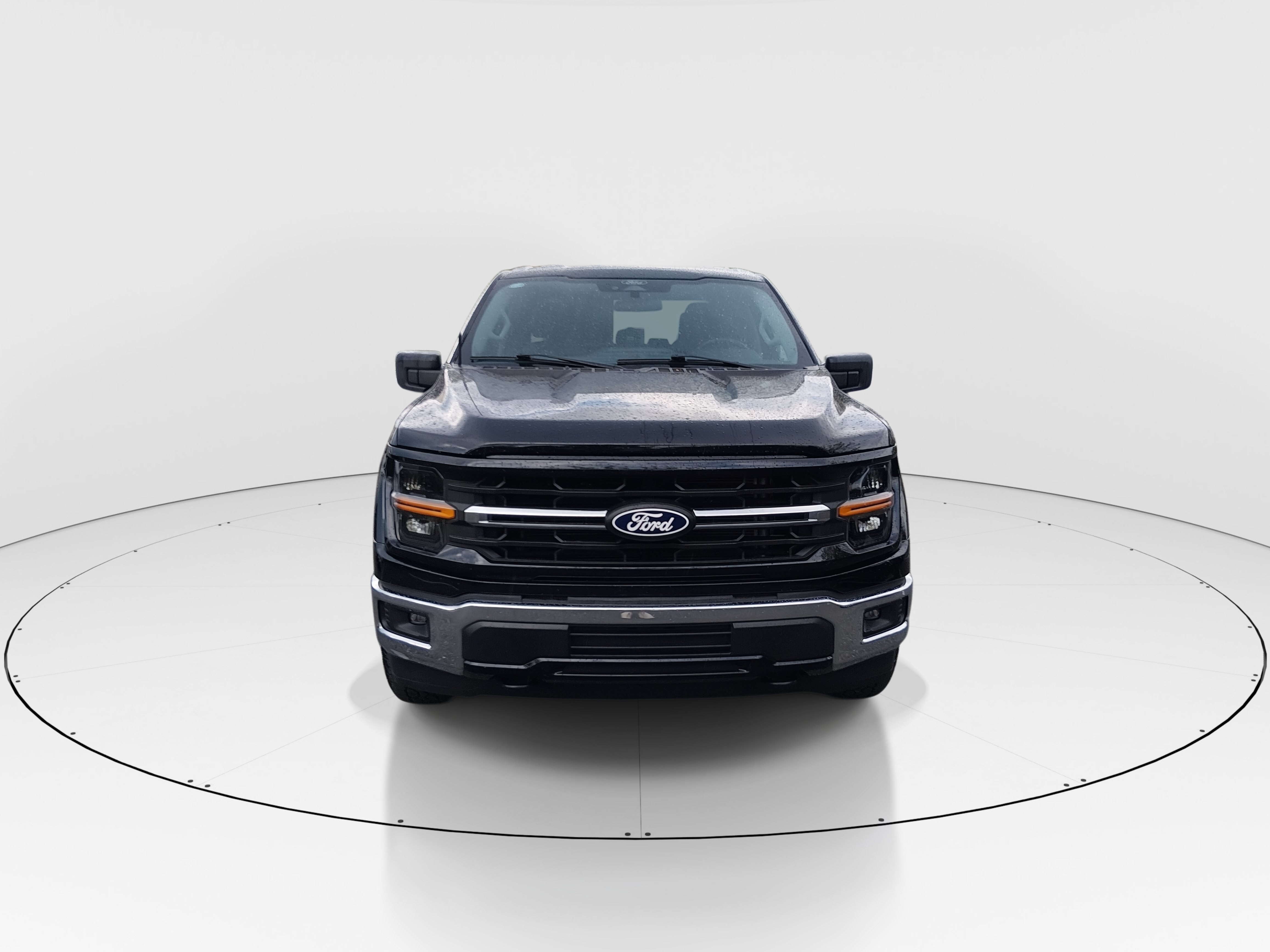 2025 Ford F-150 XLT - Photo 2