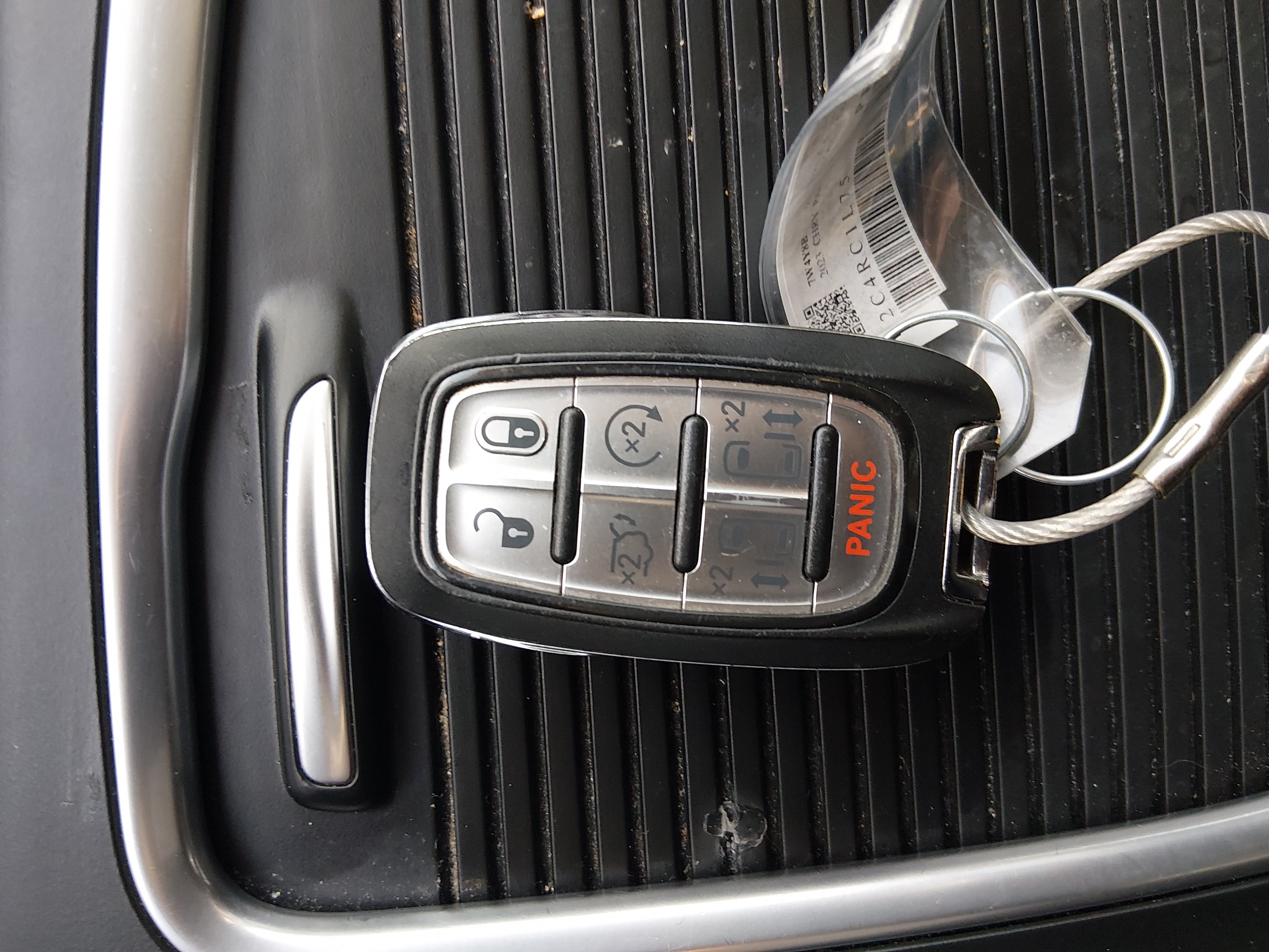 2023 Chrysler Pacifica Hybrid Touring L - Photo 15