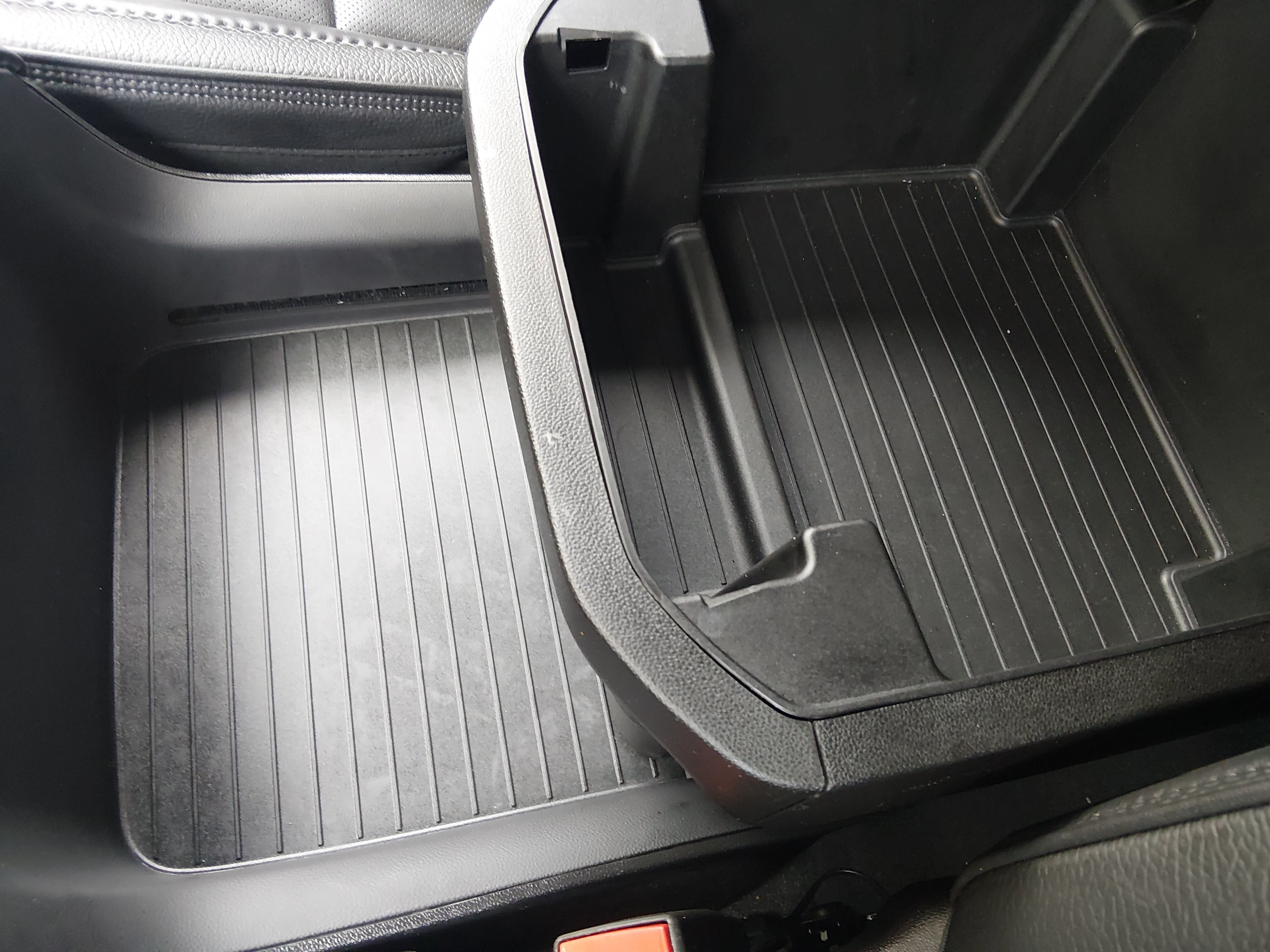 2025 GMC Yukon Denali - Photo 19