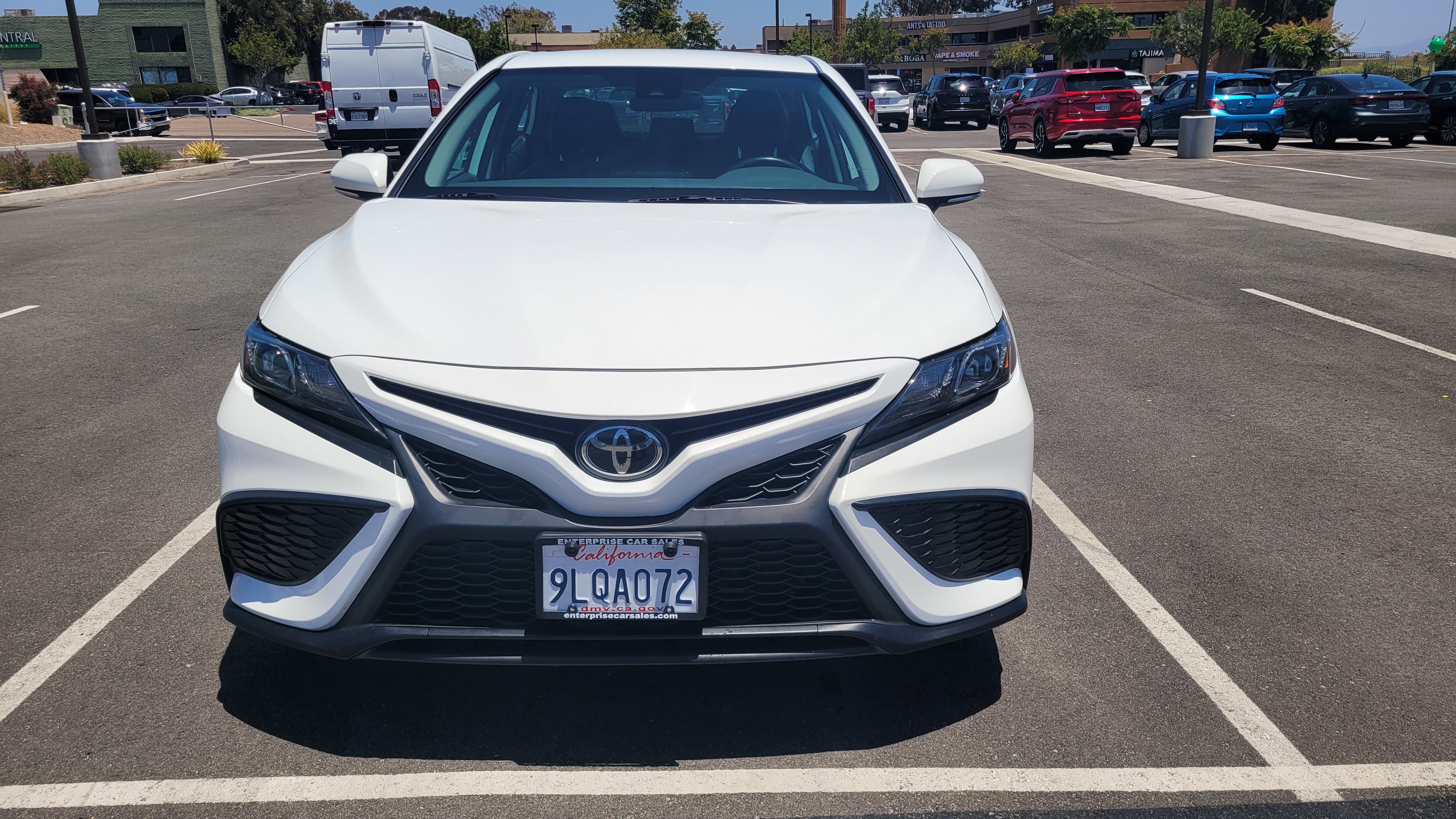 2024 Toyota Camry SE - Photo 2