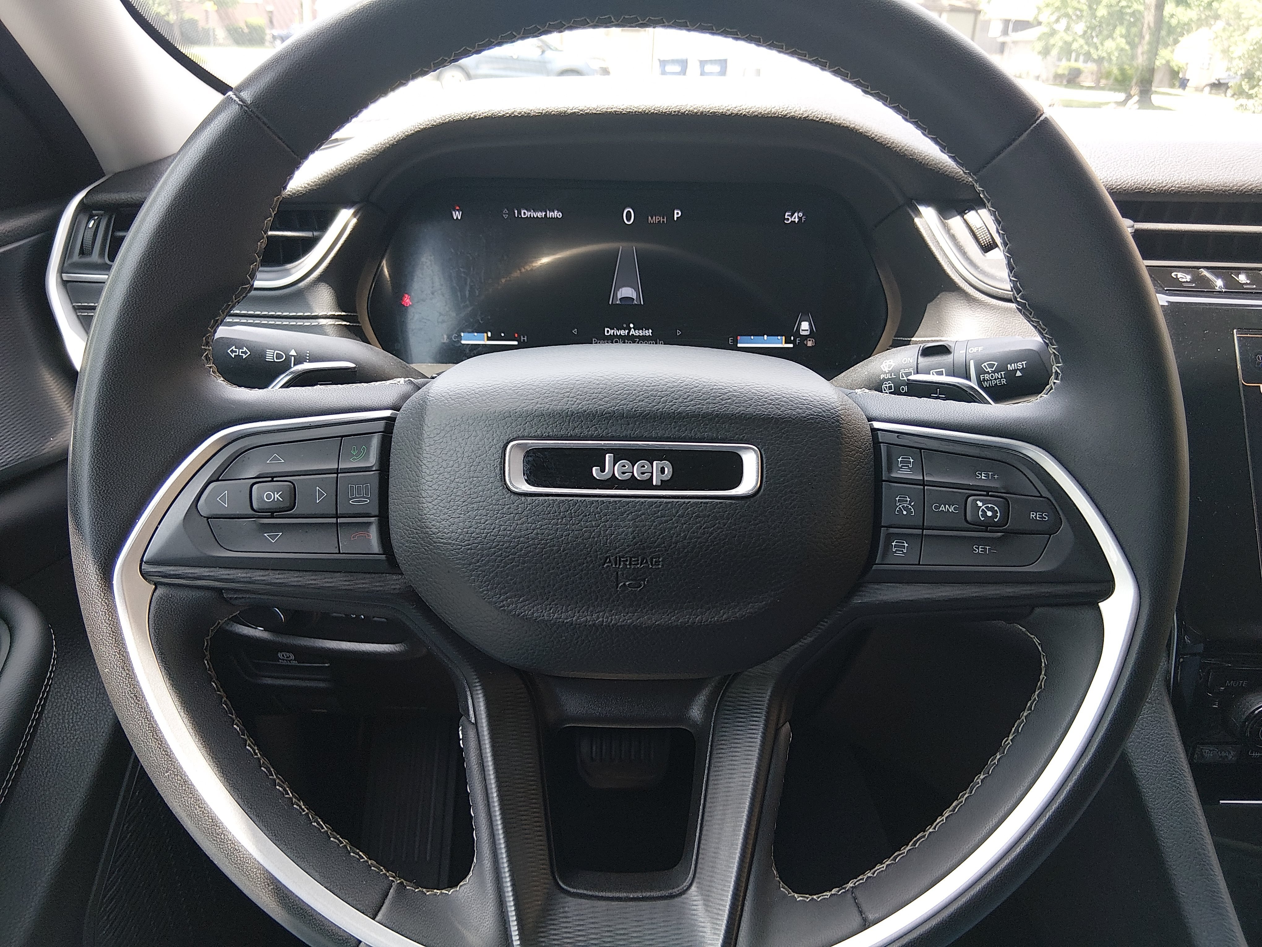 2023 Jeep Grand Cherokee Laredo - Photo 12