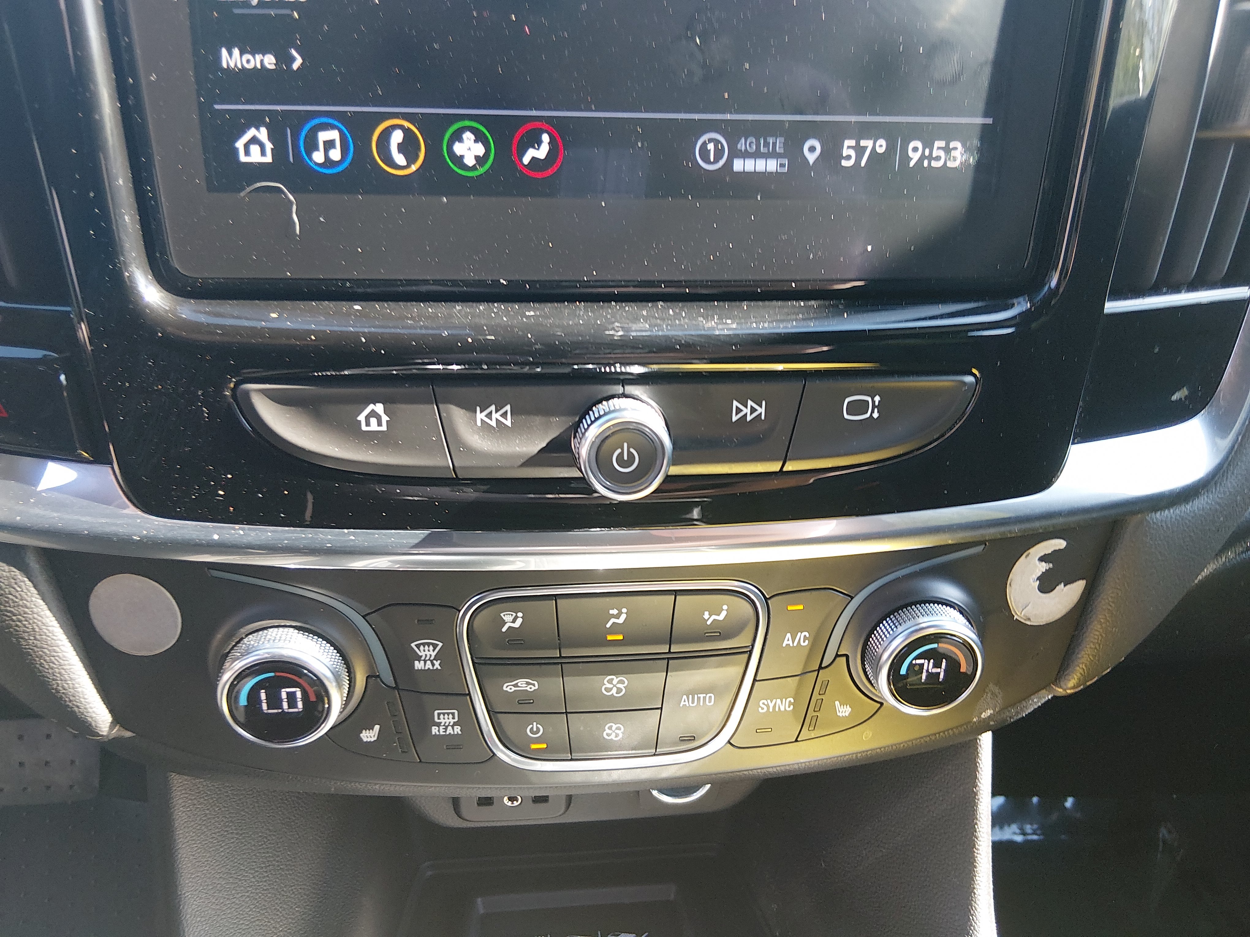 2023 Chevrolet Traverse 3LT - Photo 13