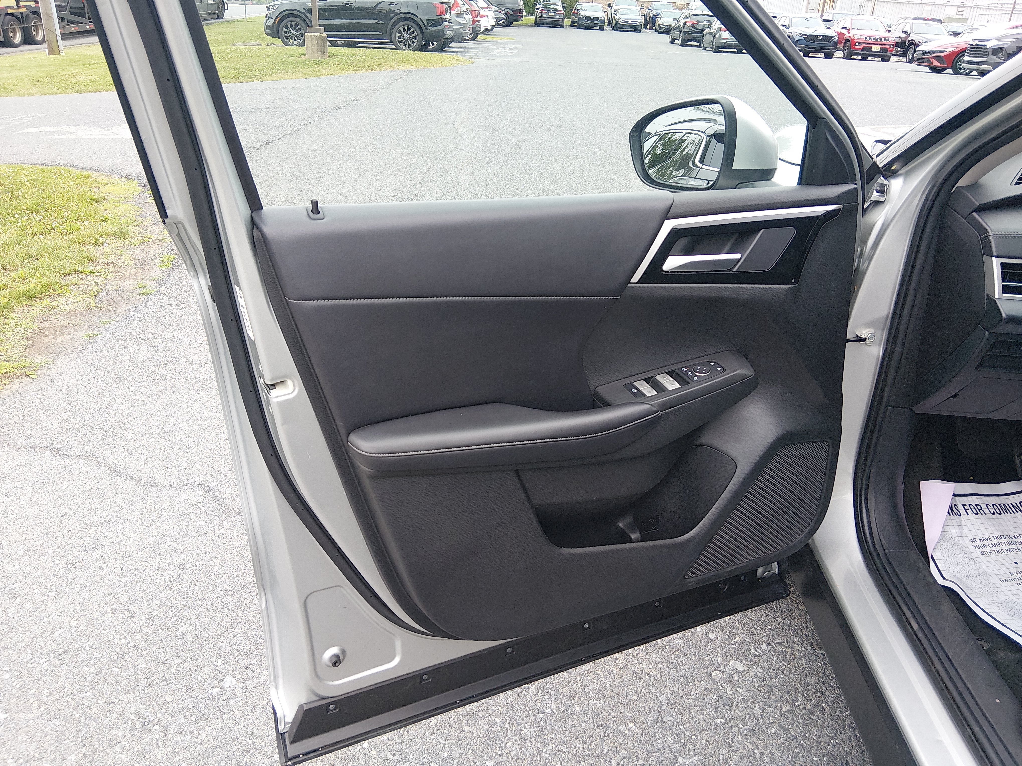 2024 Mitsubishi Outlander SE - Photo 14