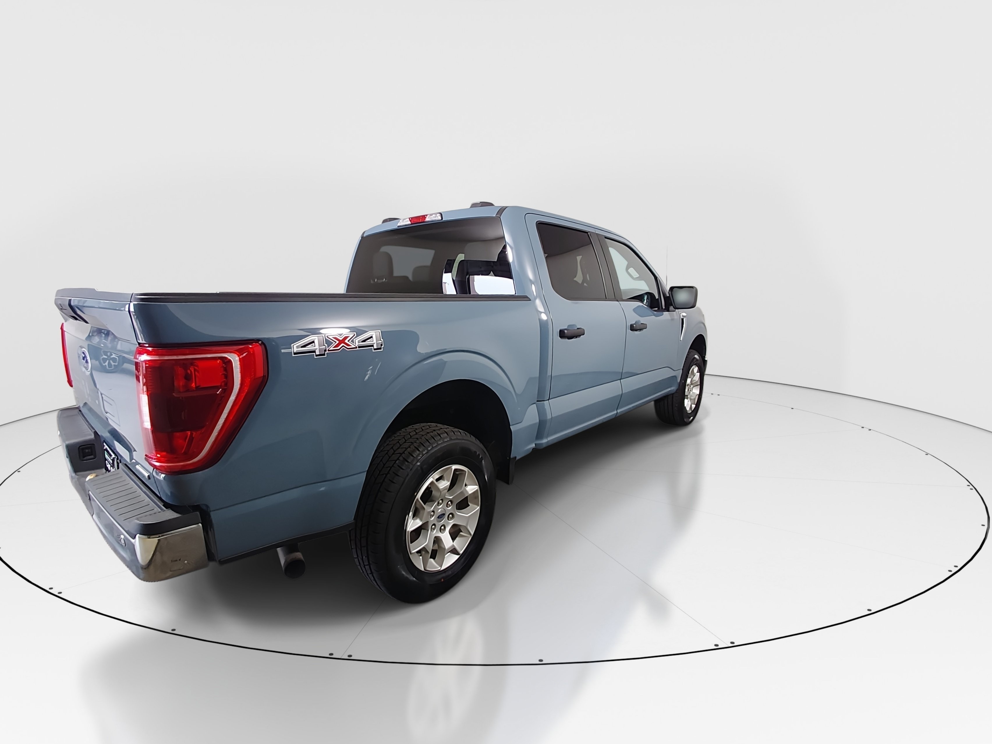 2023 Ford F-150 XLT - Photo 7