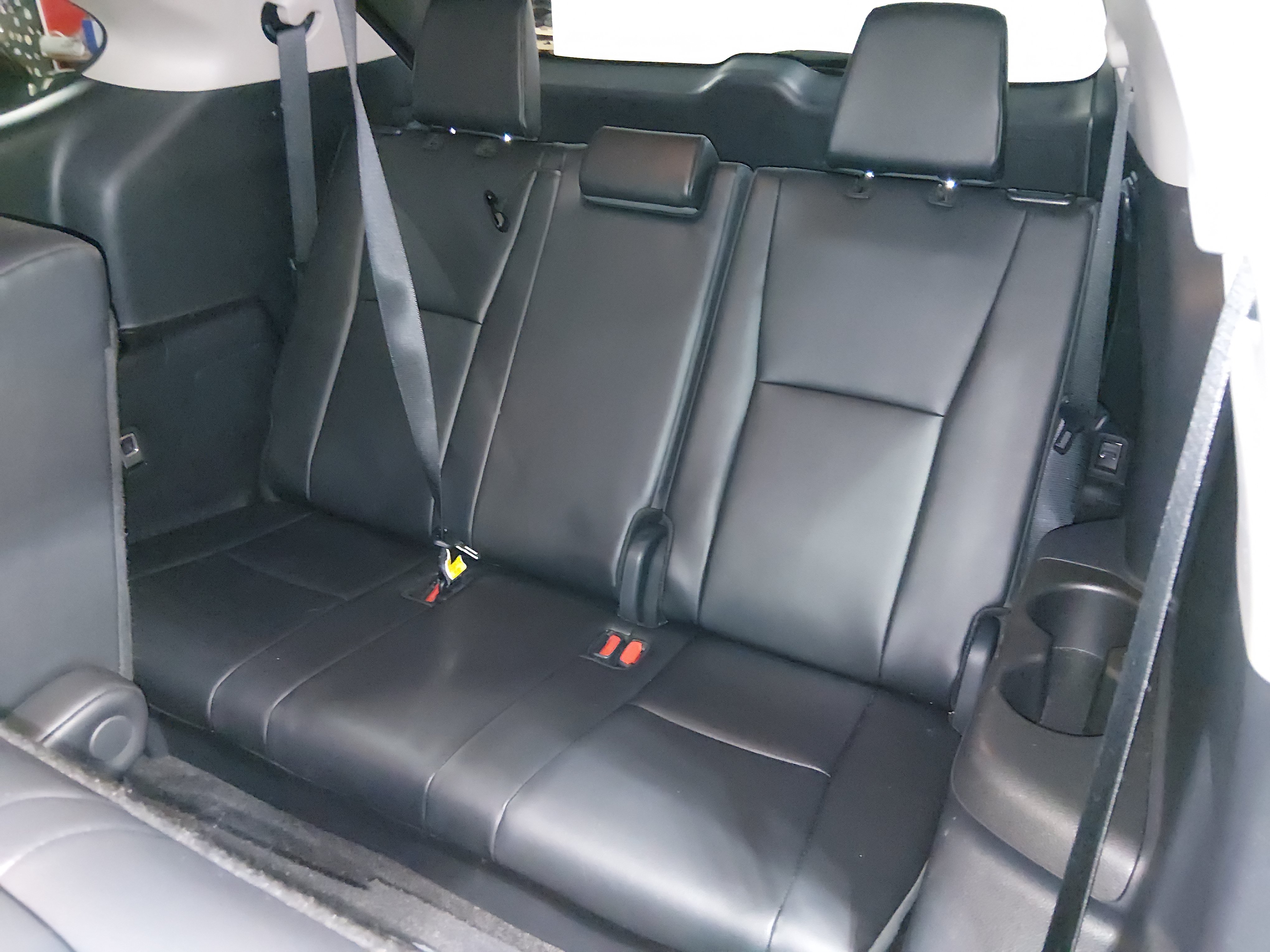 2025 Toyota Highlander XLE - Photo 18