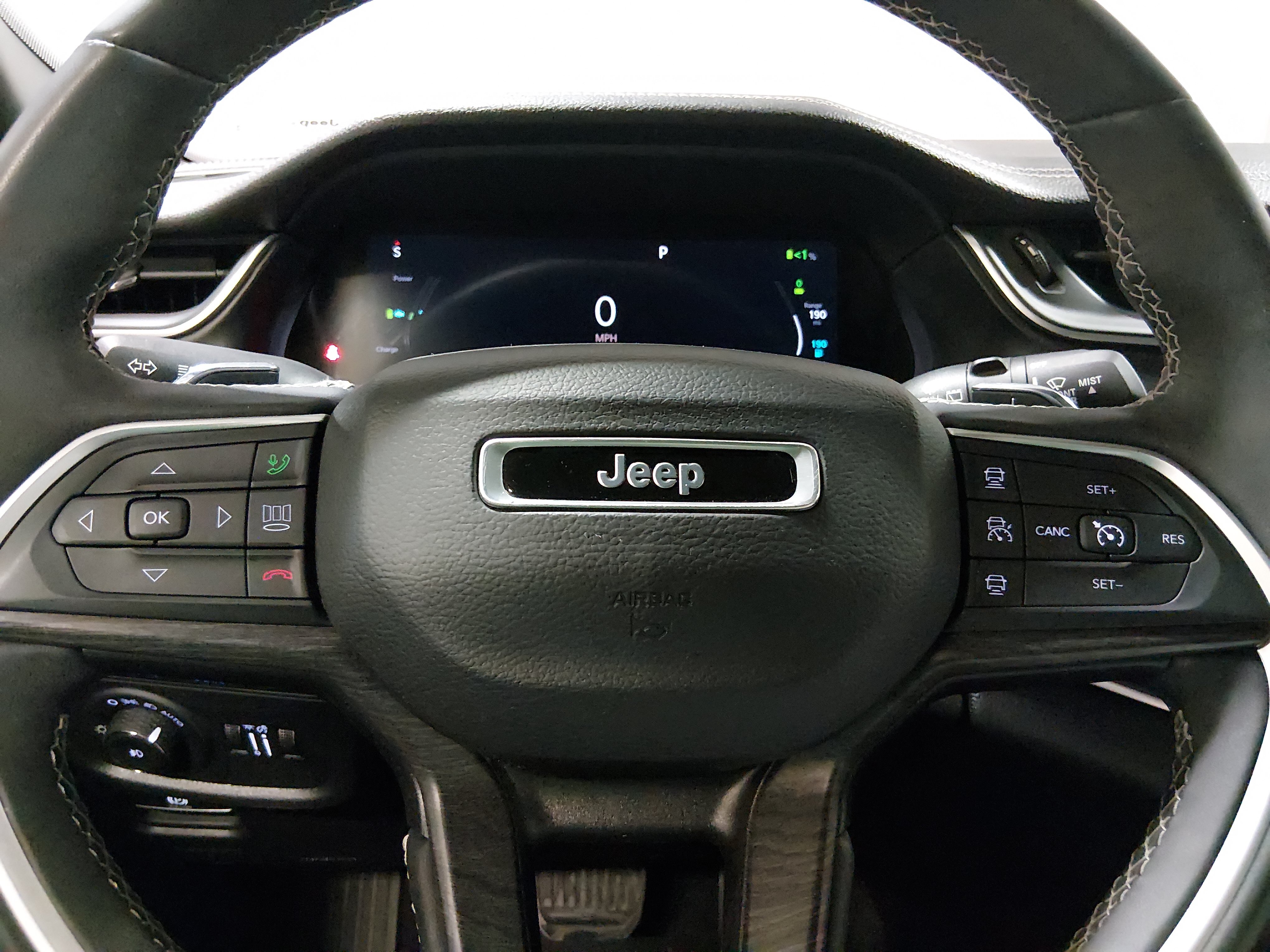 2024 Jeep Grand Cherokee 4xe - Photo 12