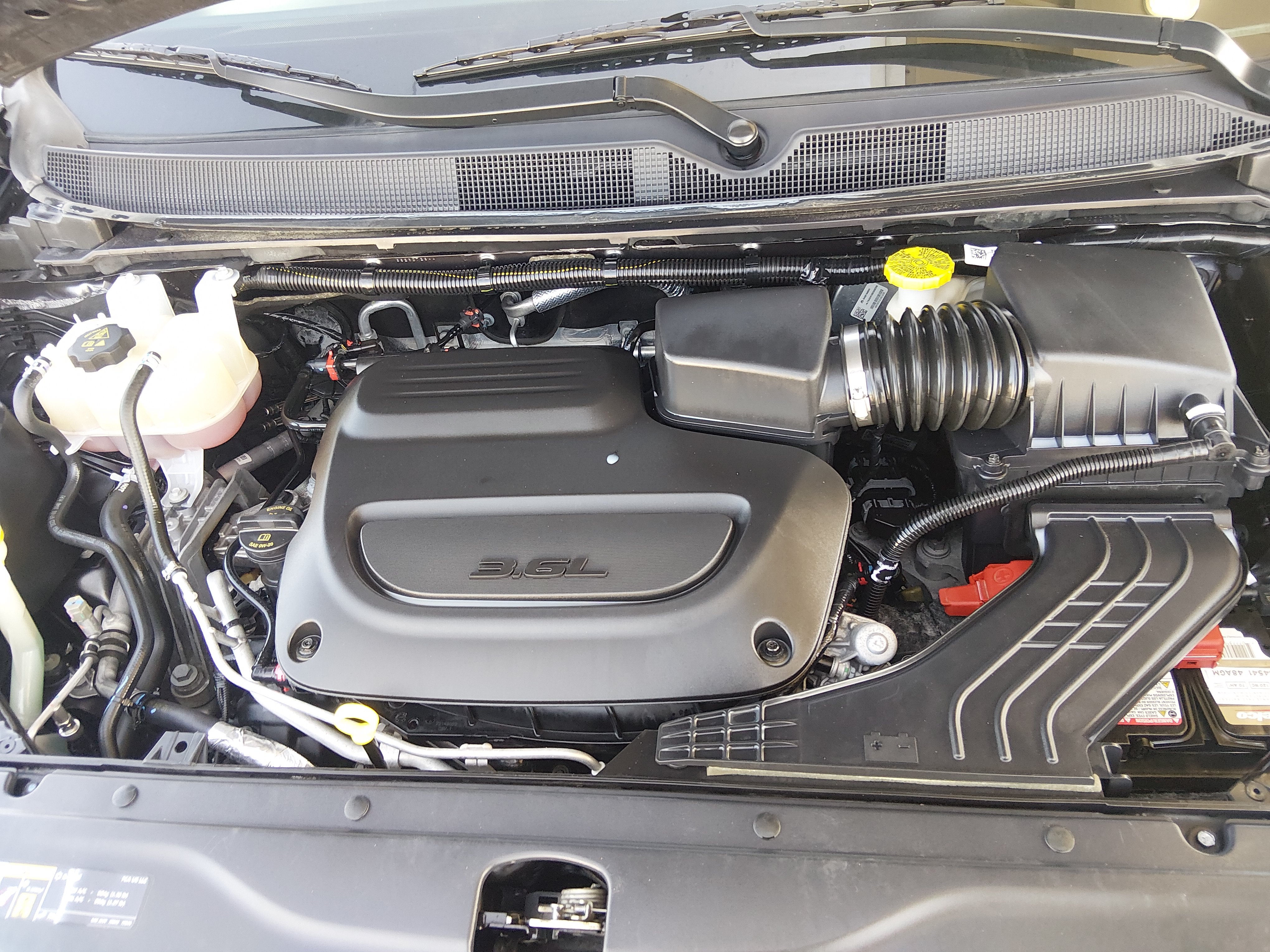 2023 Chrysler Voyager LX - Photo 9
