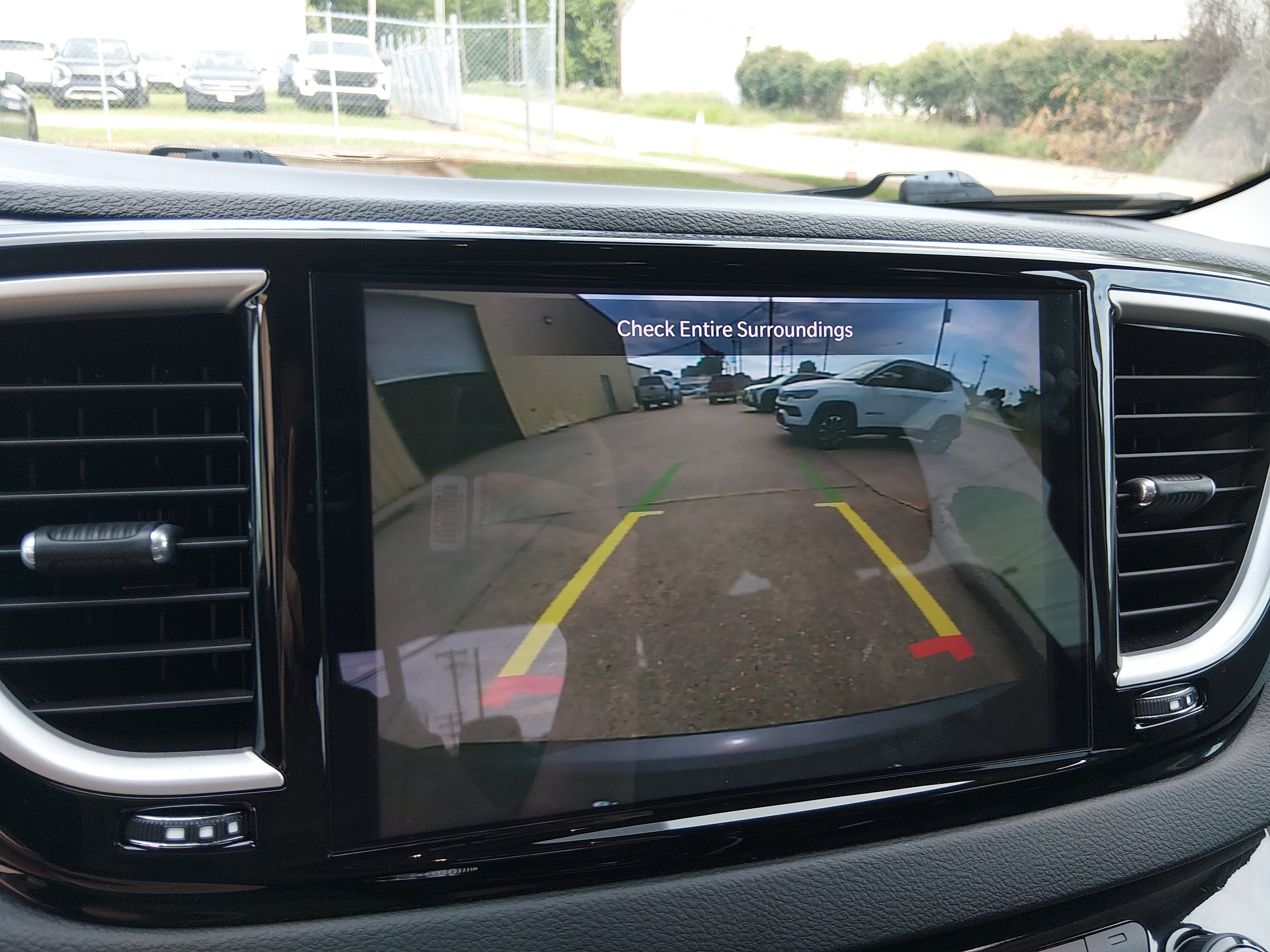 2023 Chrysler Pacifica Touring L - Photo 16