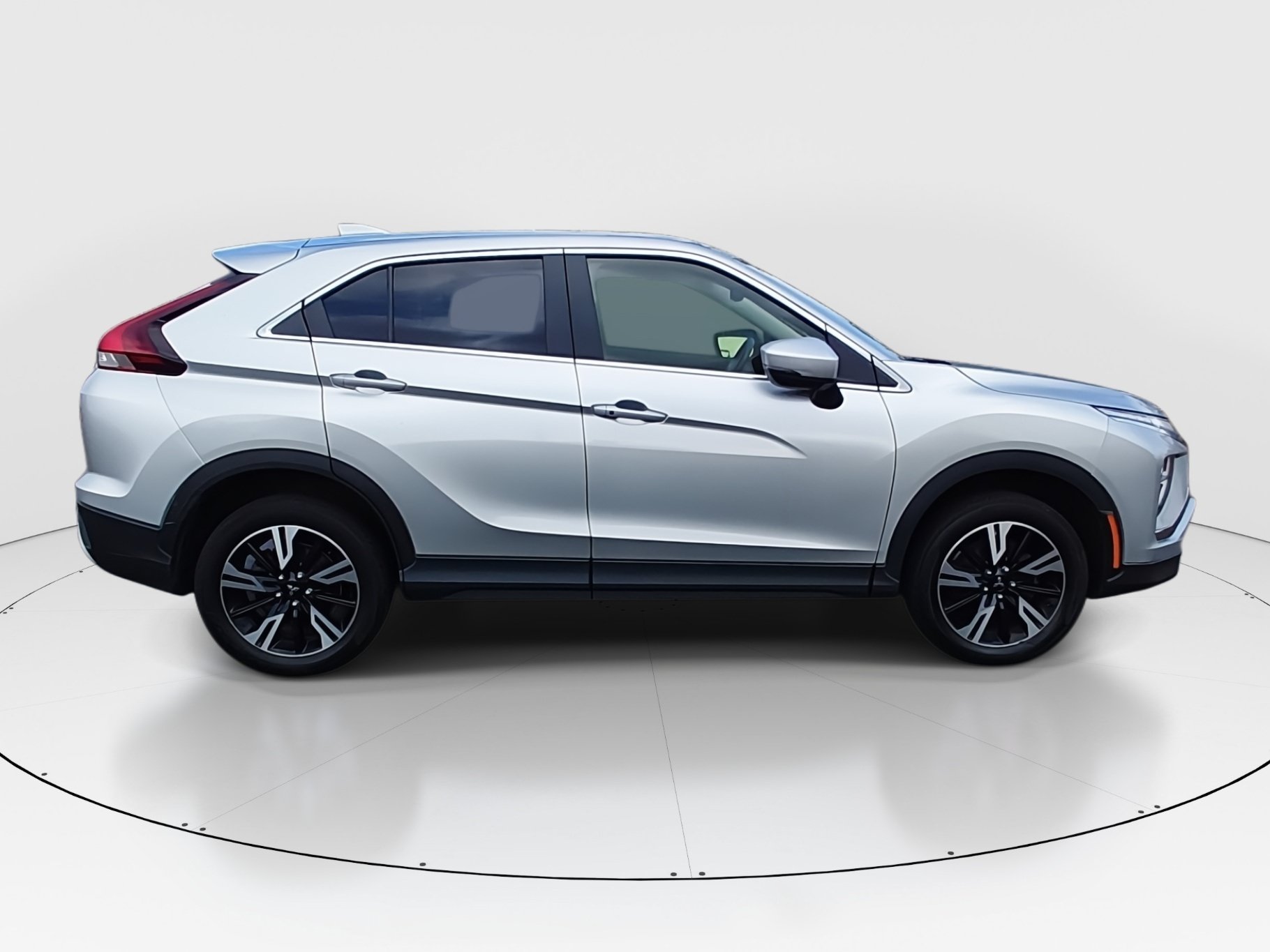 2024 Mitsubishi Eclipse Cross SE - Photo 8