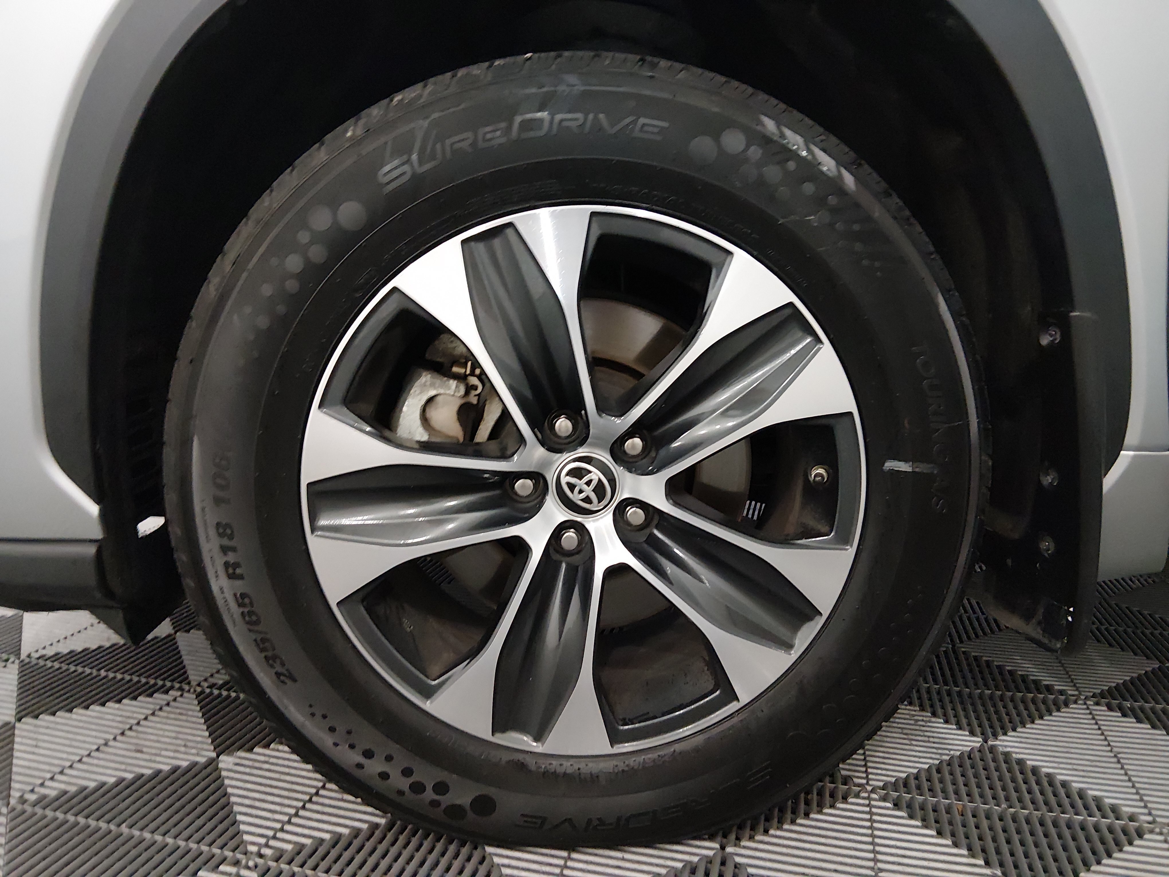 2024 Toyota Highlander XLE - Photo 10