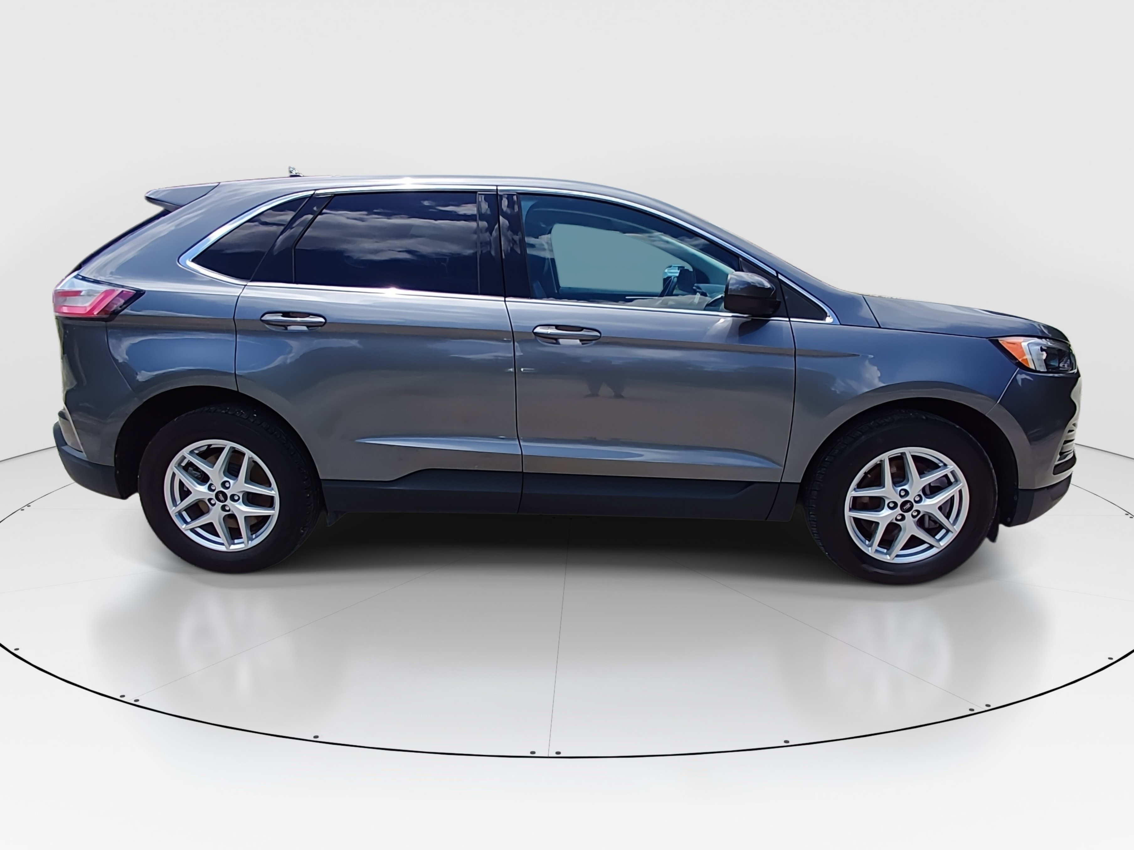 2024 Ford Edge SEL - Photo 8
