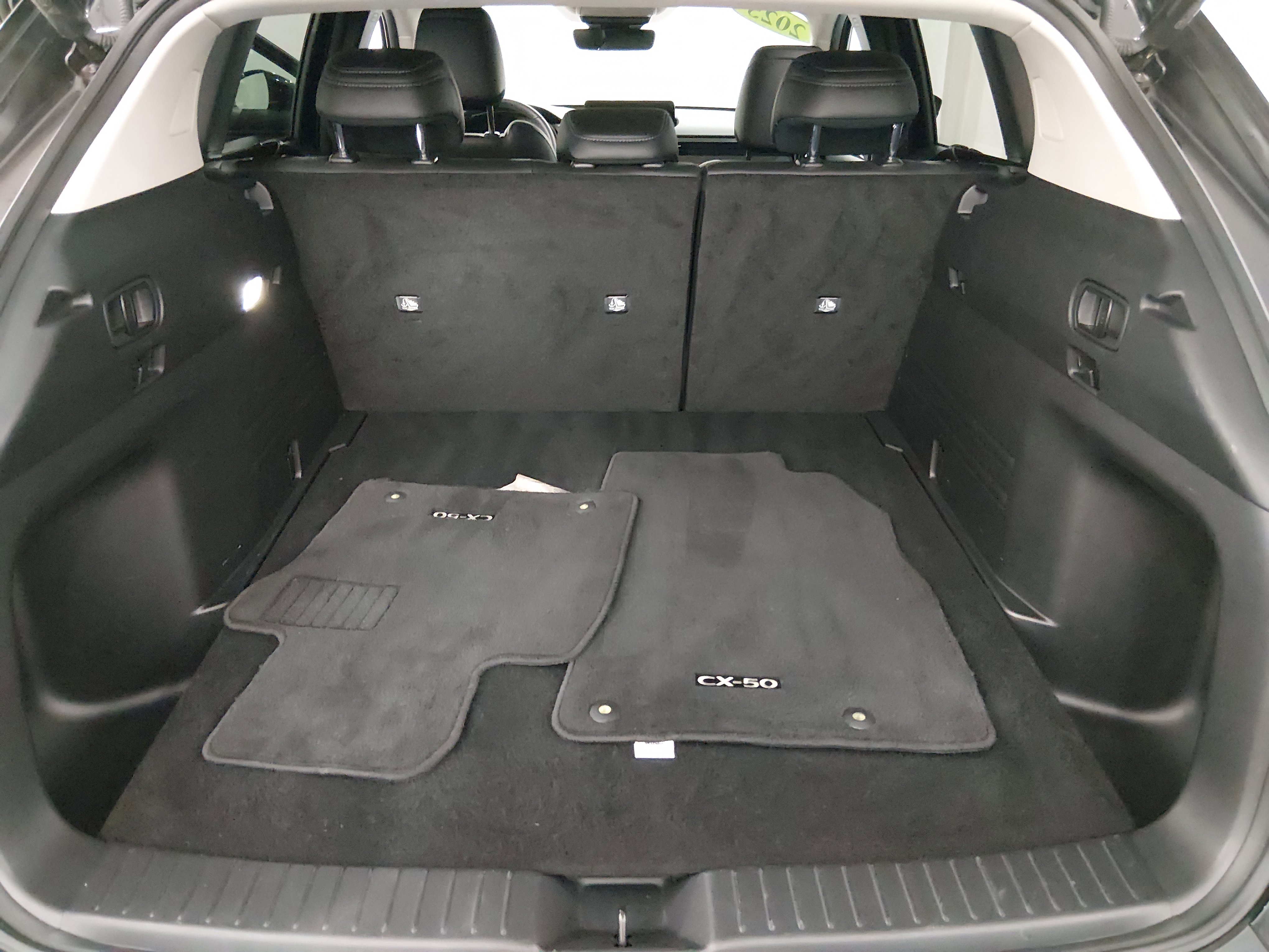 2025 Mazda CX-50 Premium Plus - Photo 11