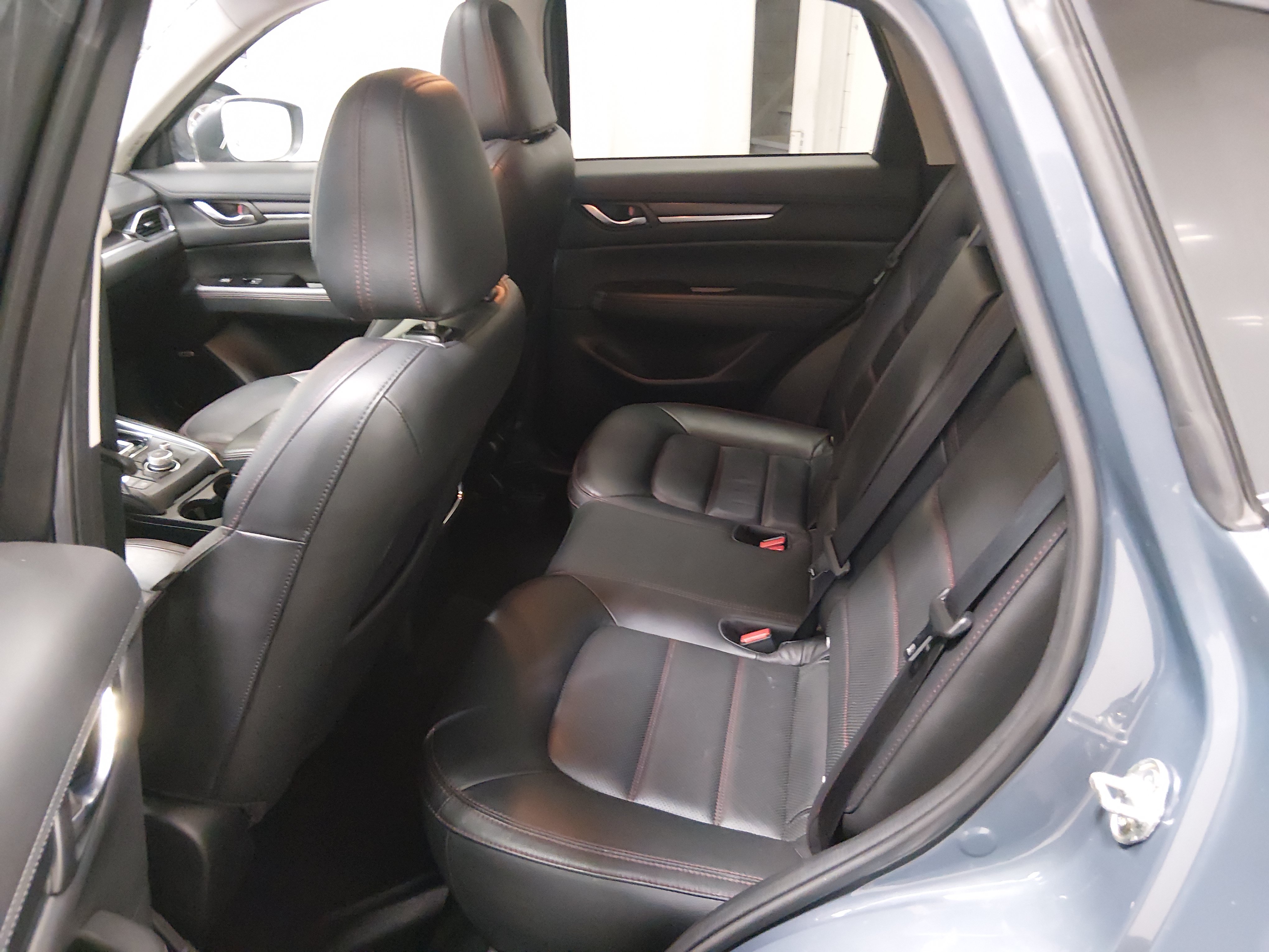 2025 Mazda CX-5 S Carbon Edition - Photo 18