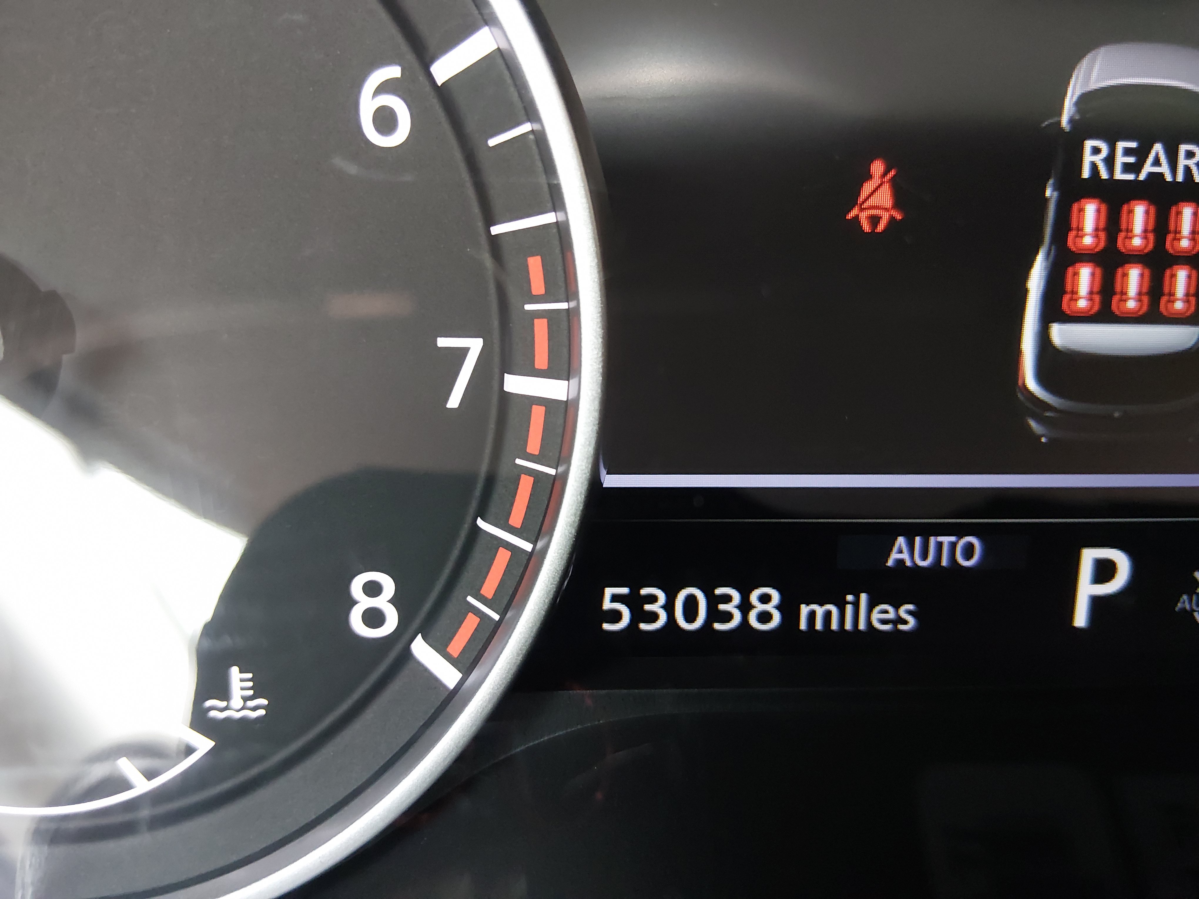 2024 Nissan Pathfinder SV - Photo 14