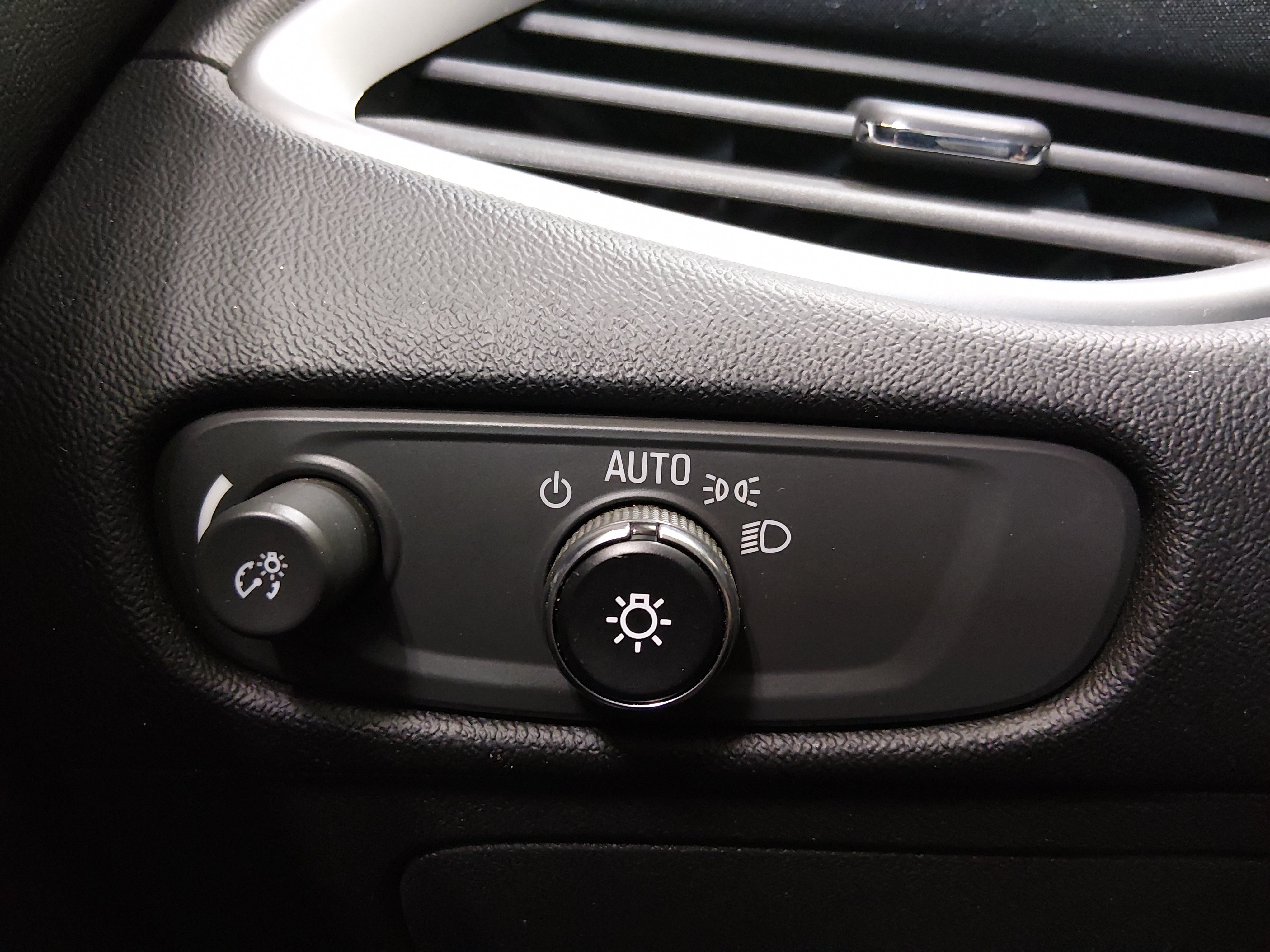 2024 Chevrolet Malibu 1LT - Photo 19