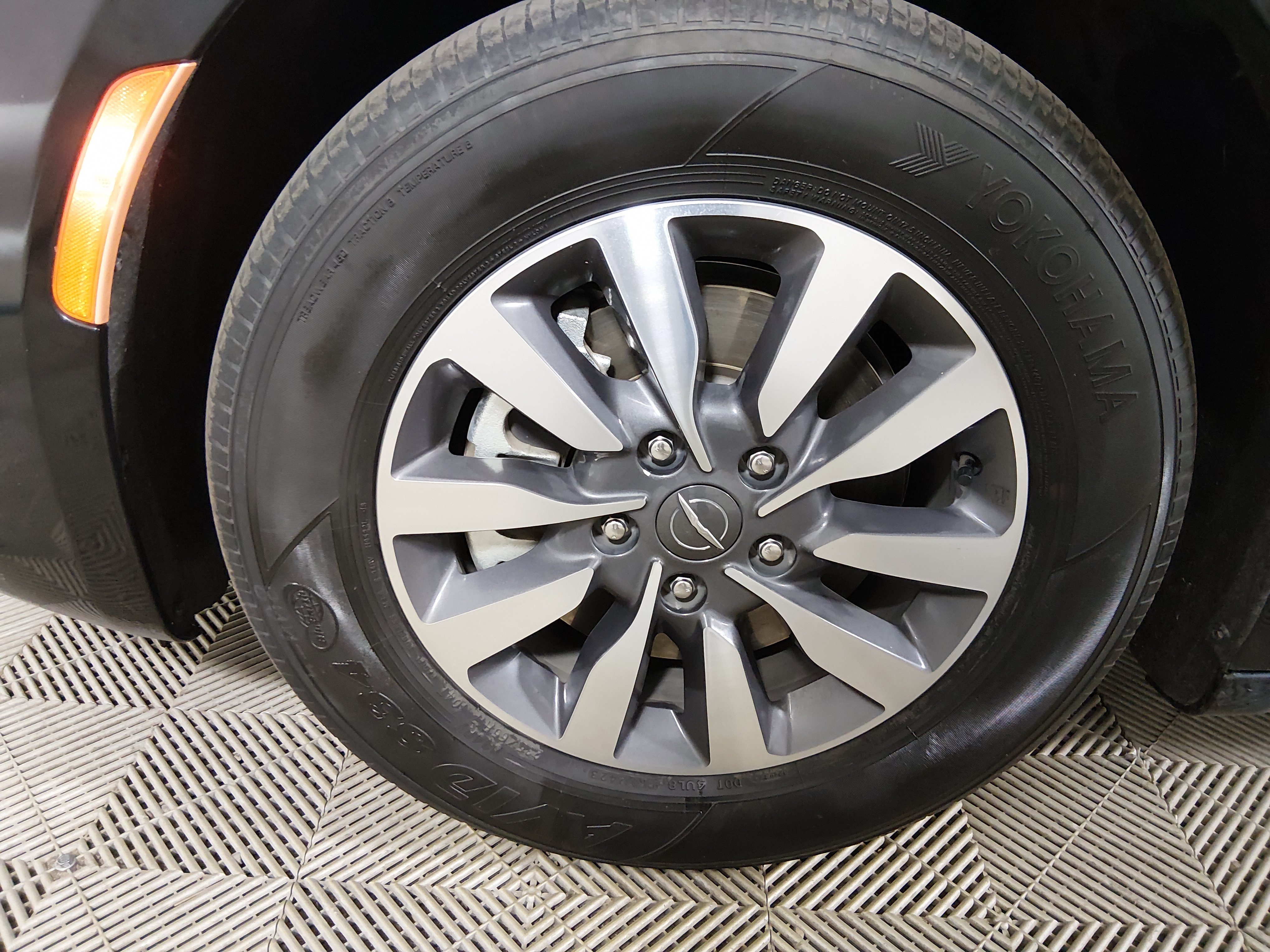 2024 Chrysler Pacifica PHEV Select - Photo 10