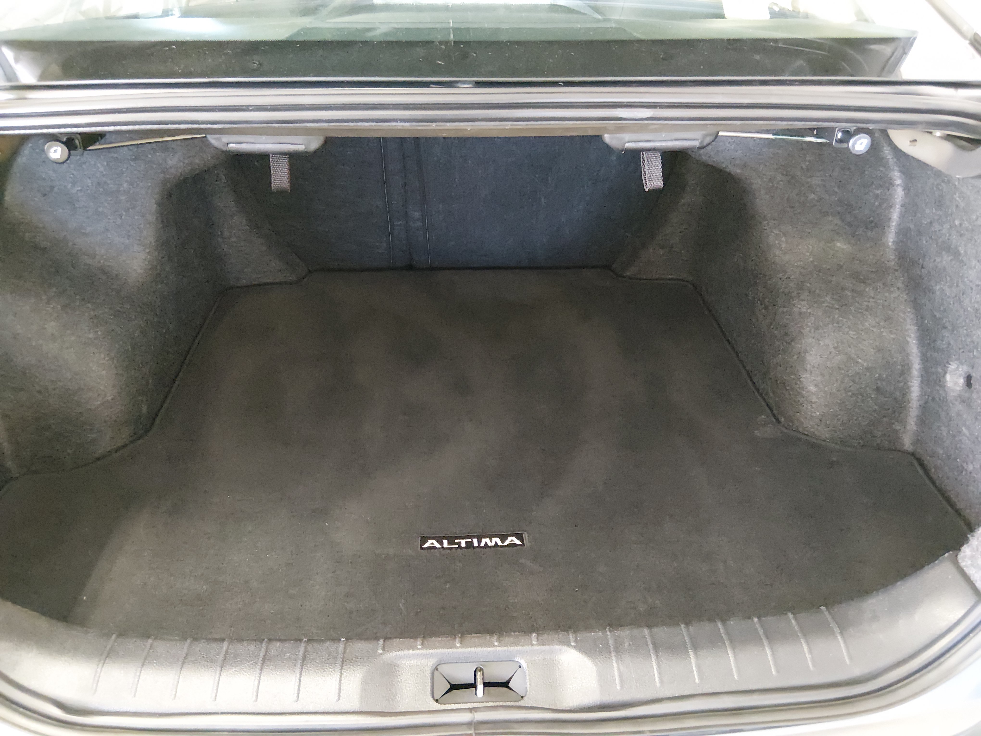 2024 Nissan Altima SV - Photo 18