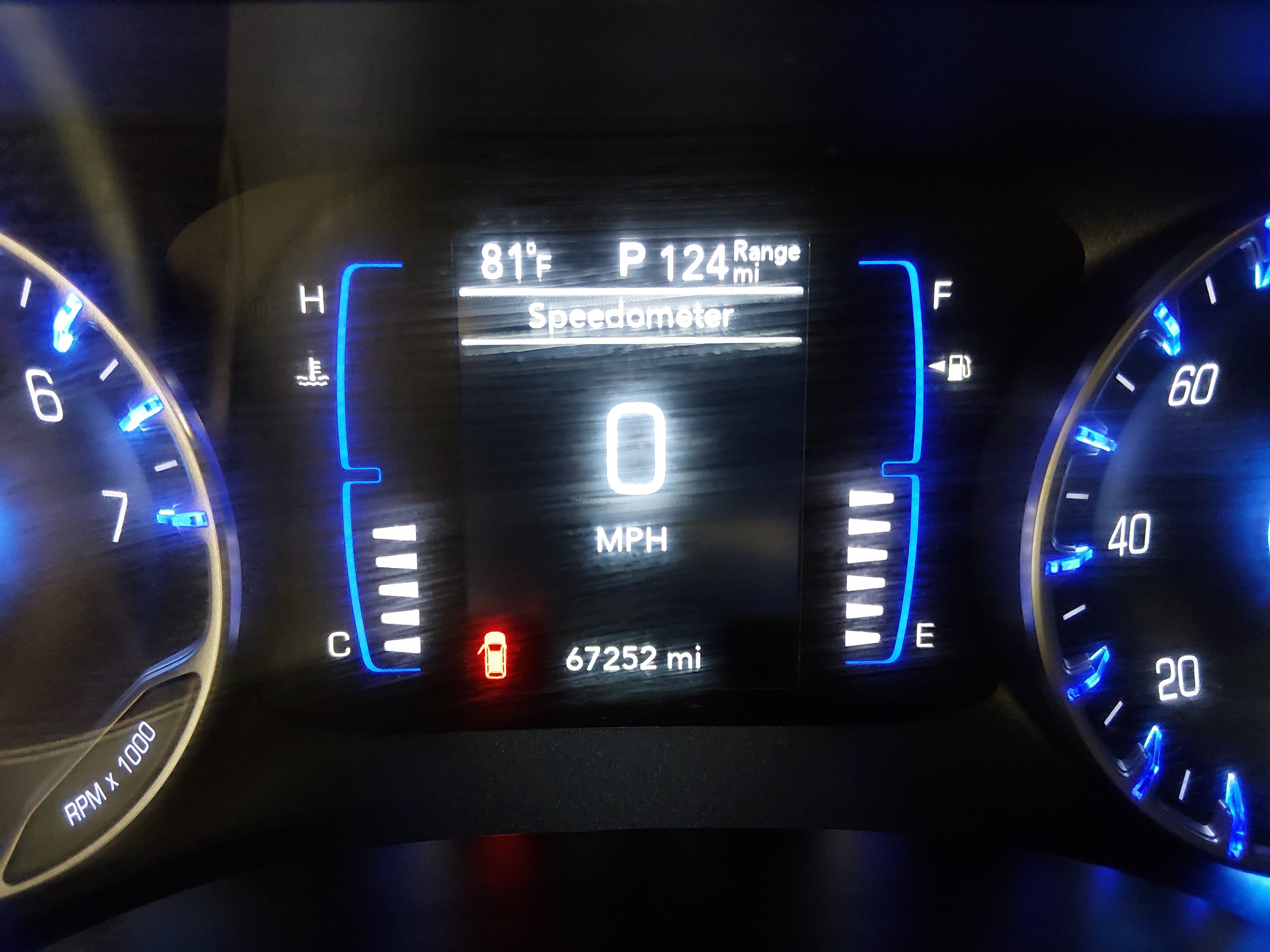 2023 Chrysler Voyager LX - Photo 14