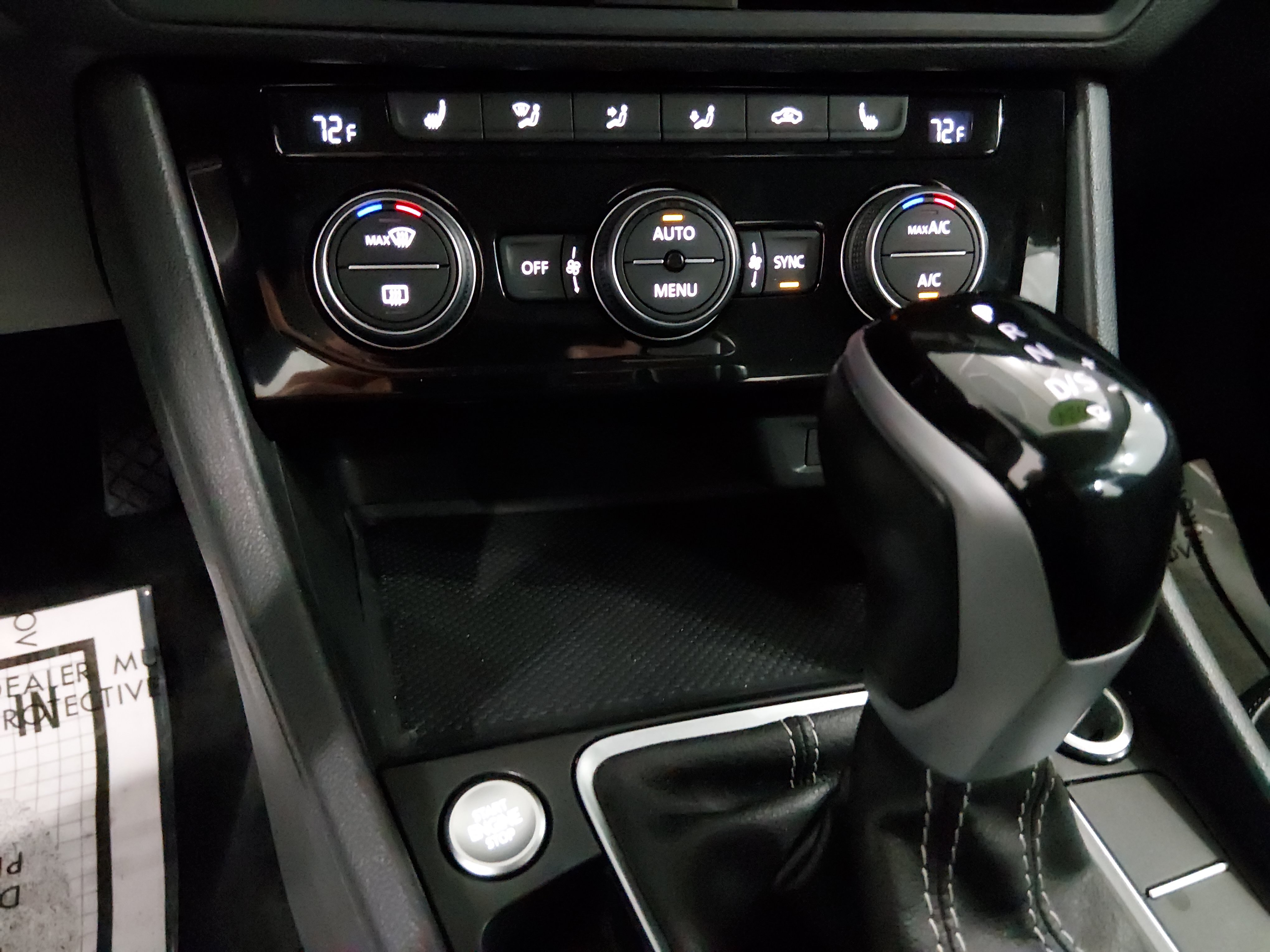 2024 Volkswagen Jetta SE - Photo 13