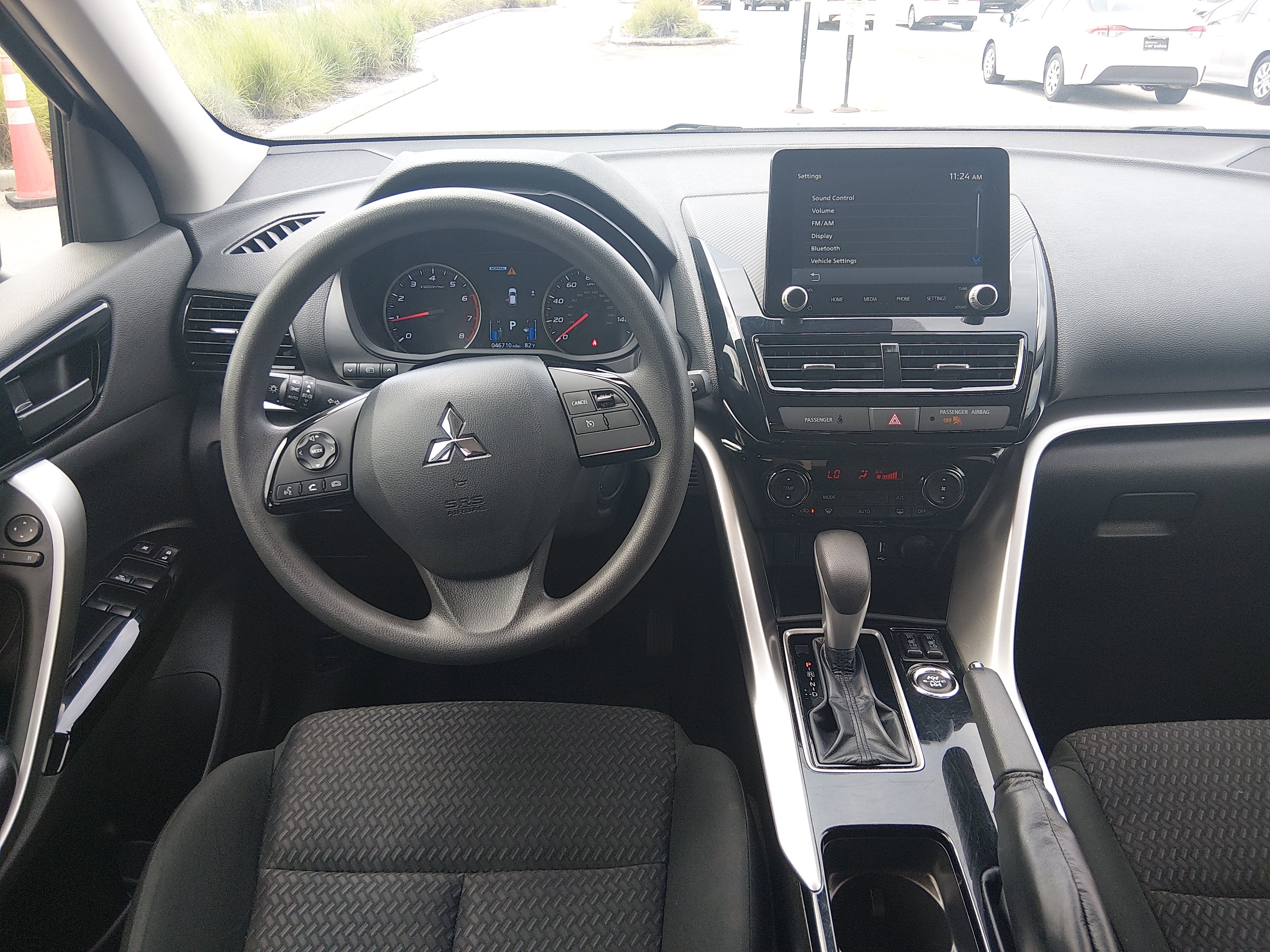 2024 Mitsubishi Eclipse Cross LE - Photo 11