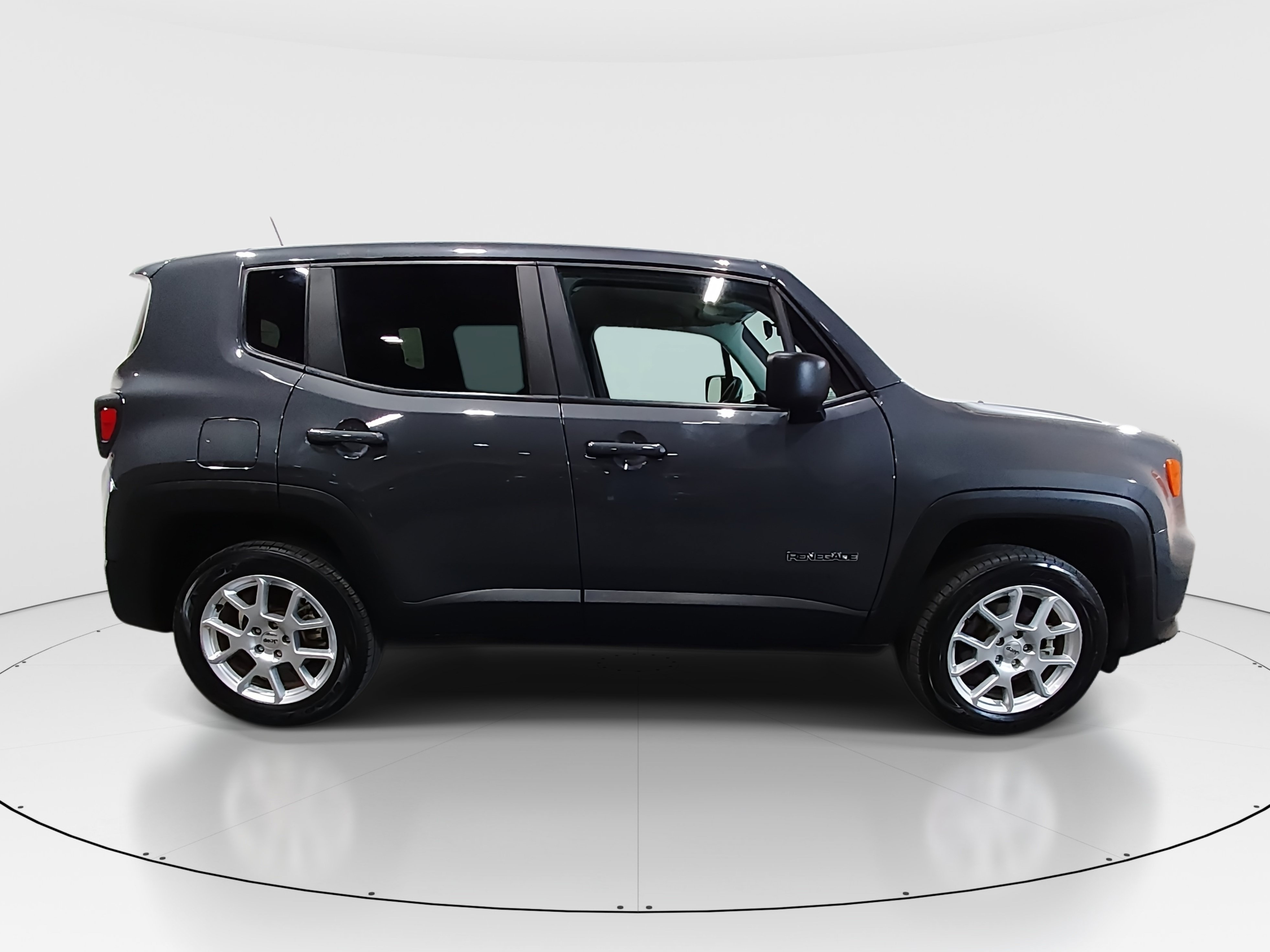 2023 Jeep Renegade Latitude - Photo 8