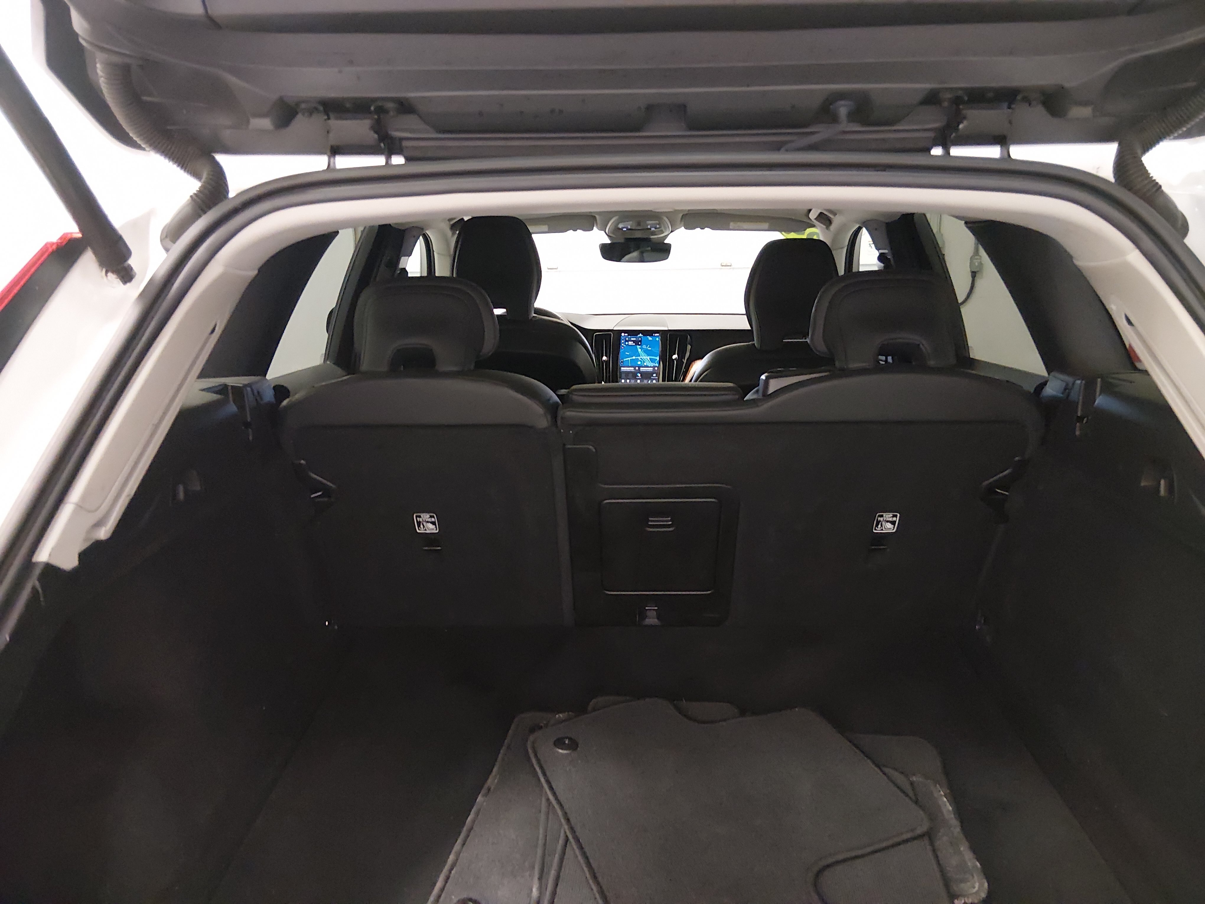 2024 Volvo XC60 Plus - Photo 11