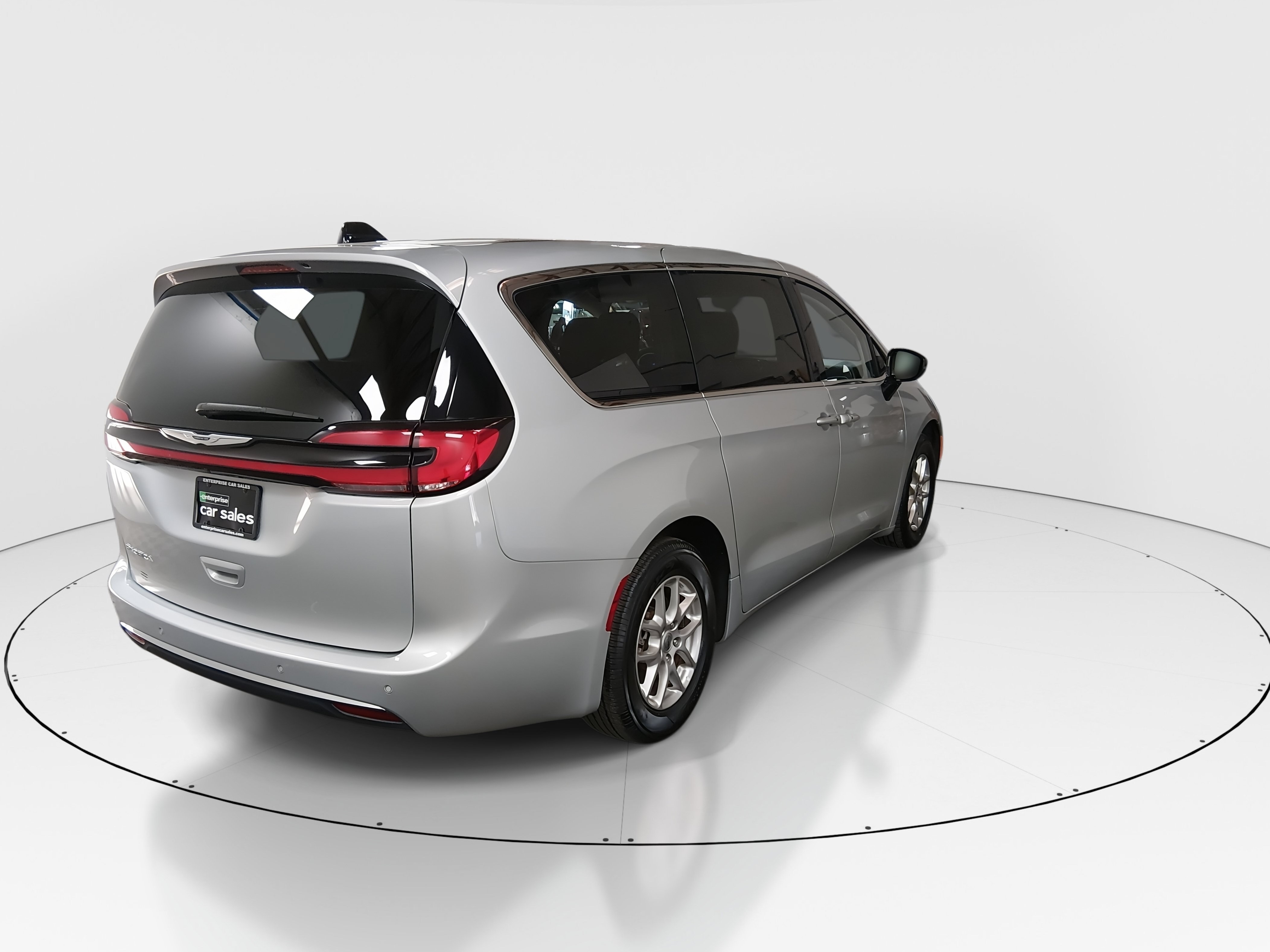 2024 Chrysler Pacifica Touring L - Photo 7