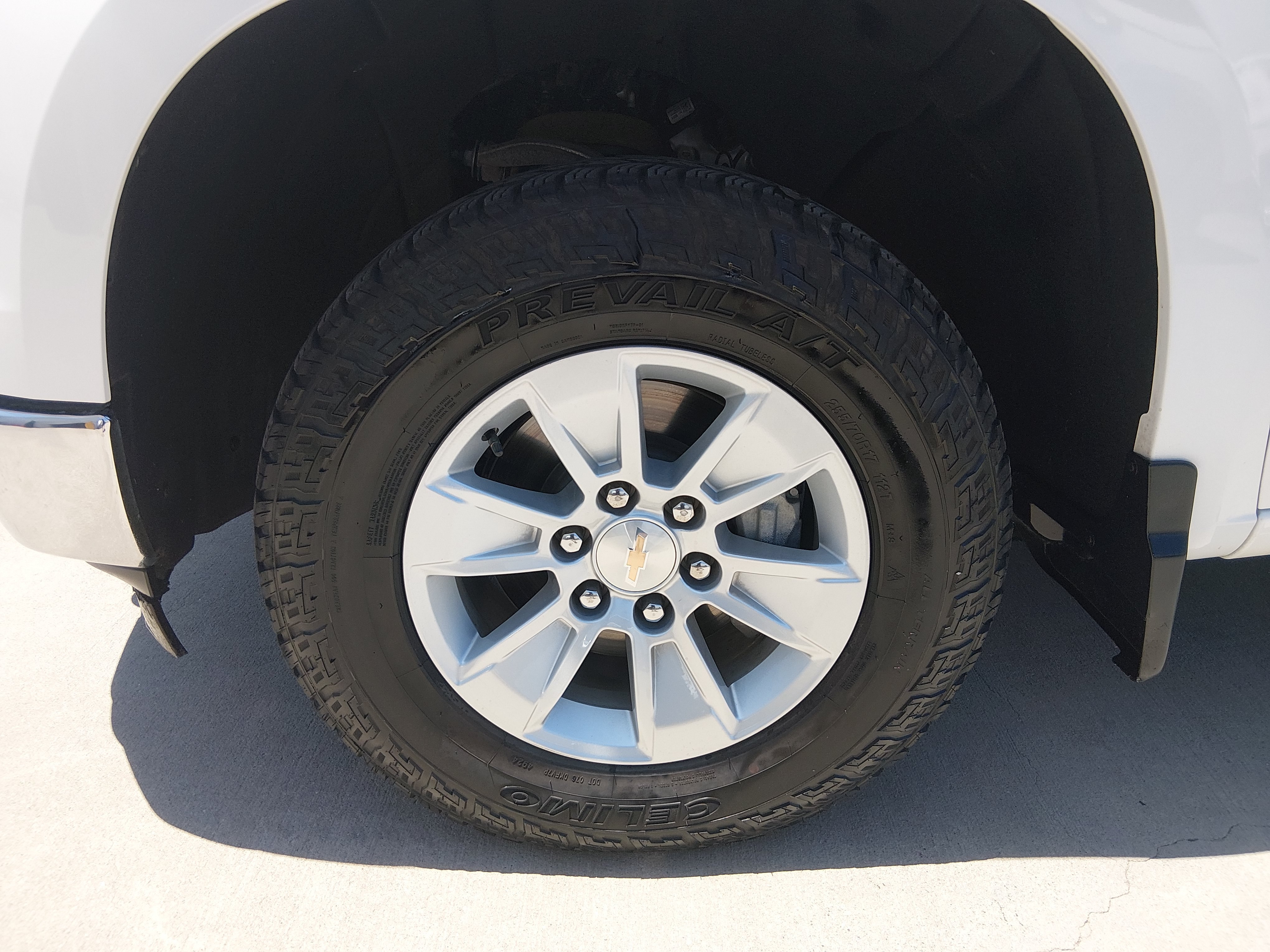 2025 Chevrolet Silverado 1500 LT - Photo 10